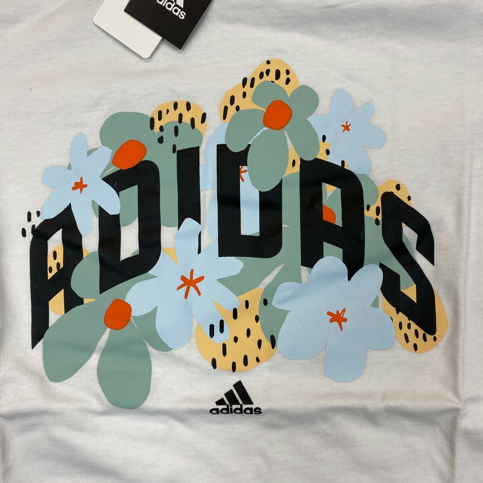 Women’s Adidas Graphic Pop Floral Arch Crewneck Tee (GQ9028) White – M