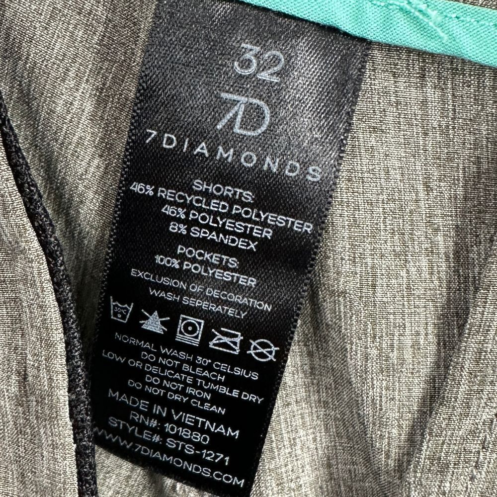 7 Diamonds 7D Cloudbreak Performance Shorts Mens 32 Grey Camo 4 Way Stretch NEW