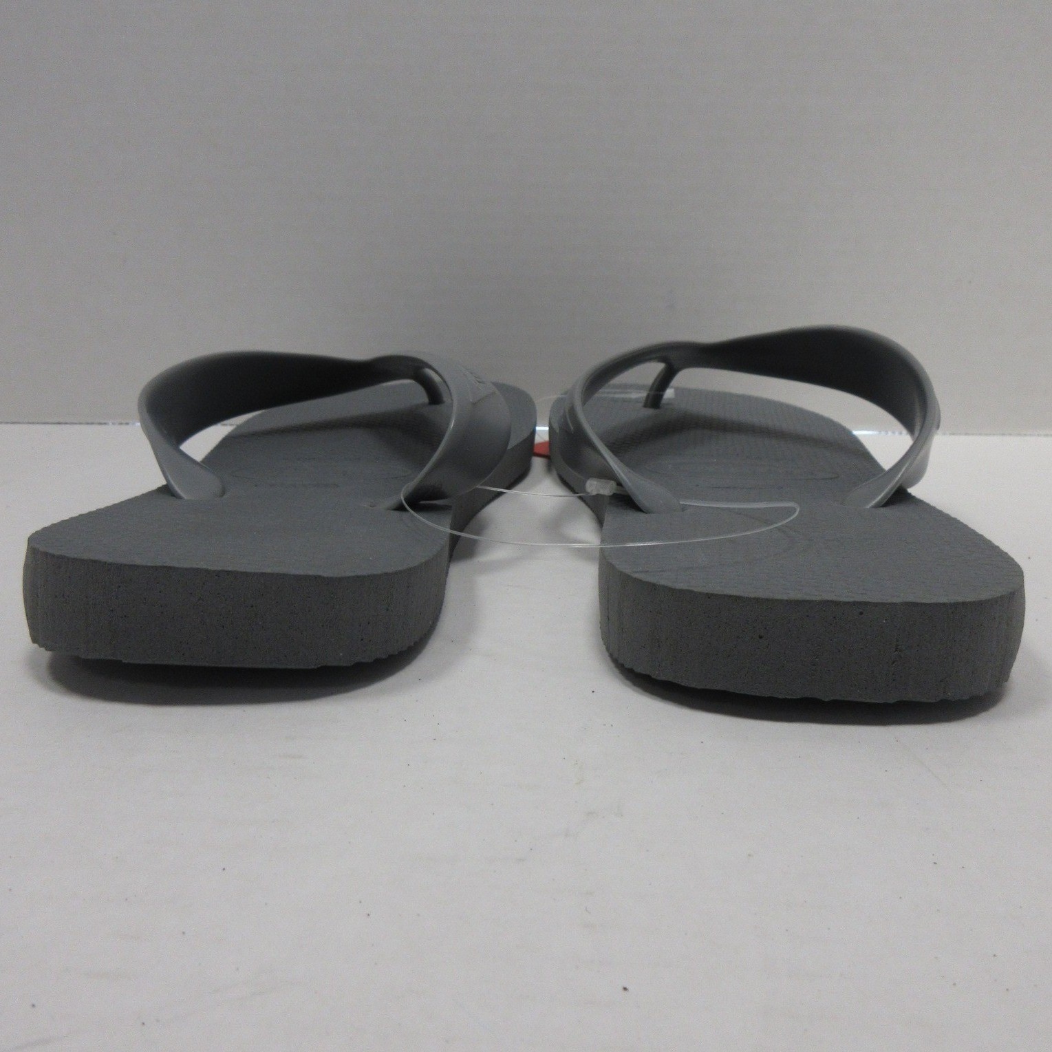 Havaianas Sandals Men 11 12 M Gray Flip Flops Rubber Casual Beach Summer NEW
