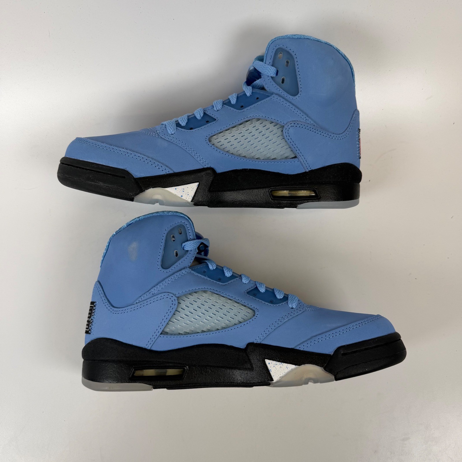 Jordan 5 Retro SE UNC University Blue Black White DV1310-401 Mens Size 8