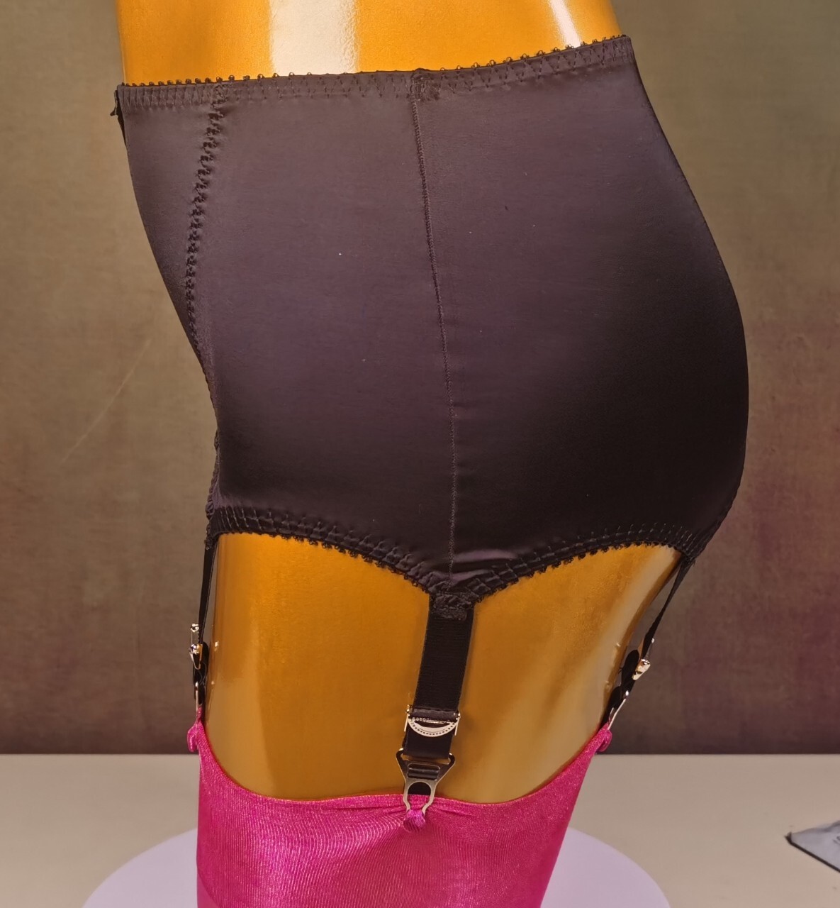 Sexy Wet Look Open Bottom Girdle Firm Shaping Girdle Garter Belt with 6 Straps