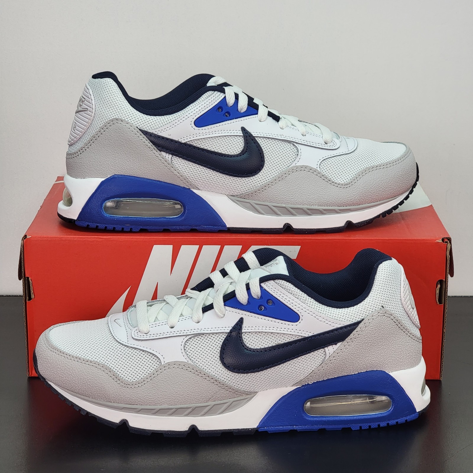 Nike Air Max Correlate Men’s Size 11 Athletic Shoes White Blue Footwear Sneakers