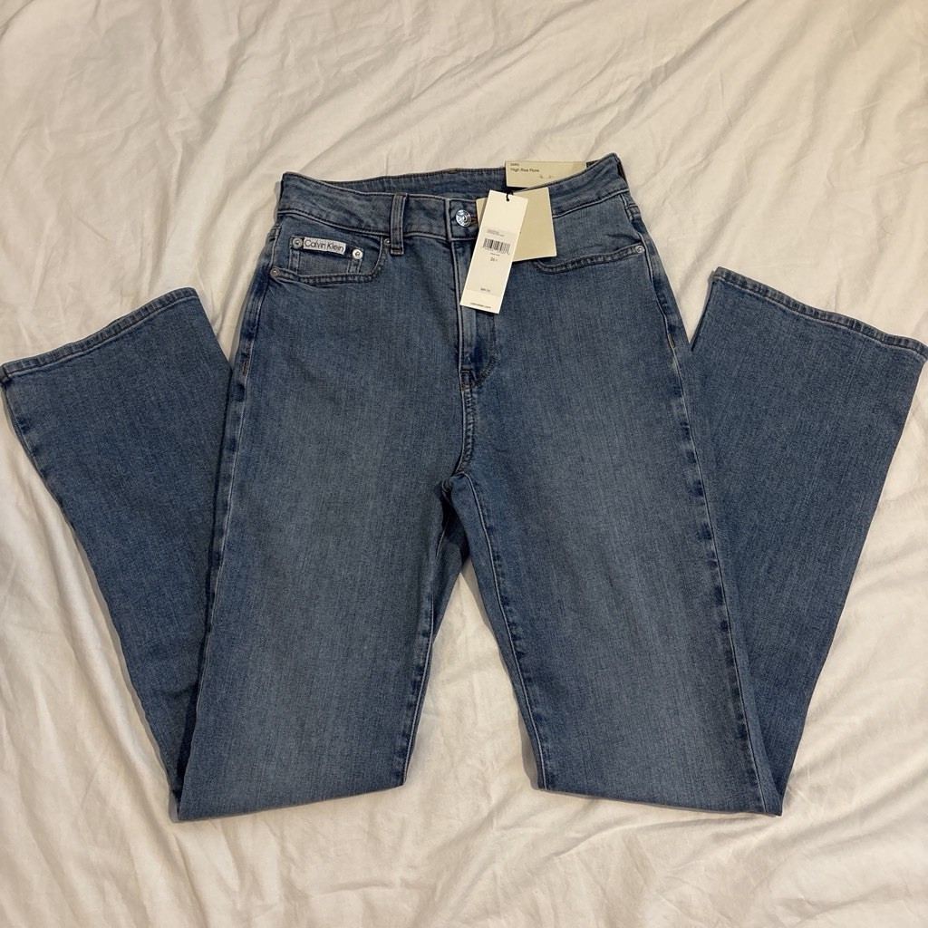 Calvin Klein Women’s Blue Denim High Rise Flared Jeans 5-Pocket Logo