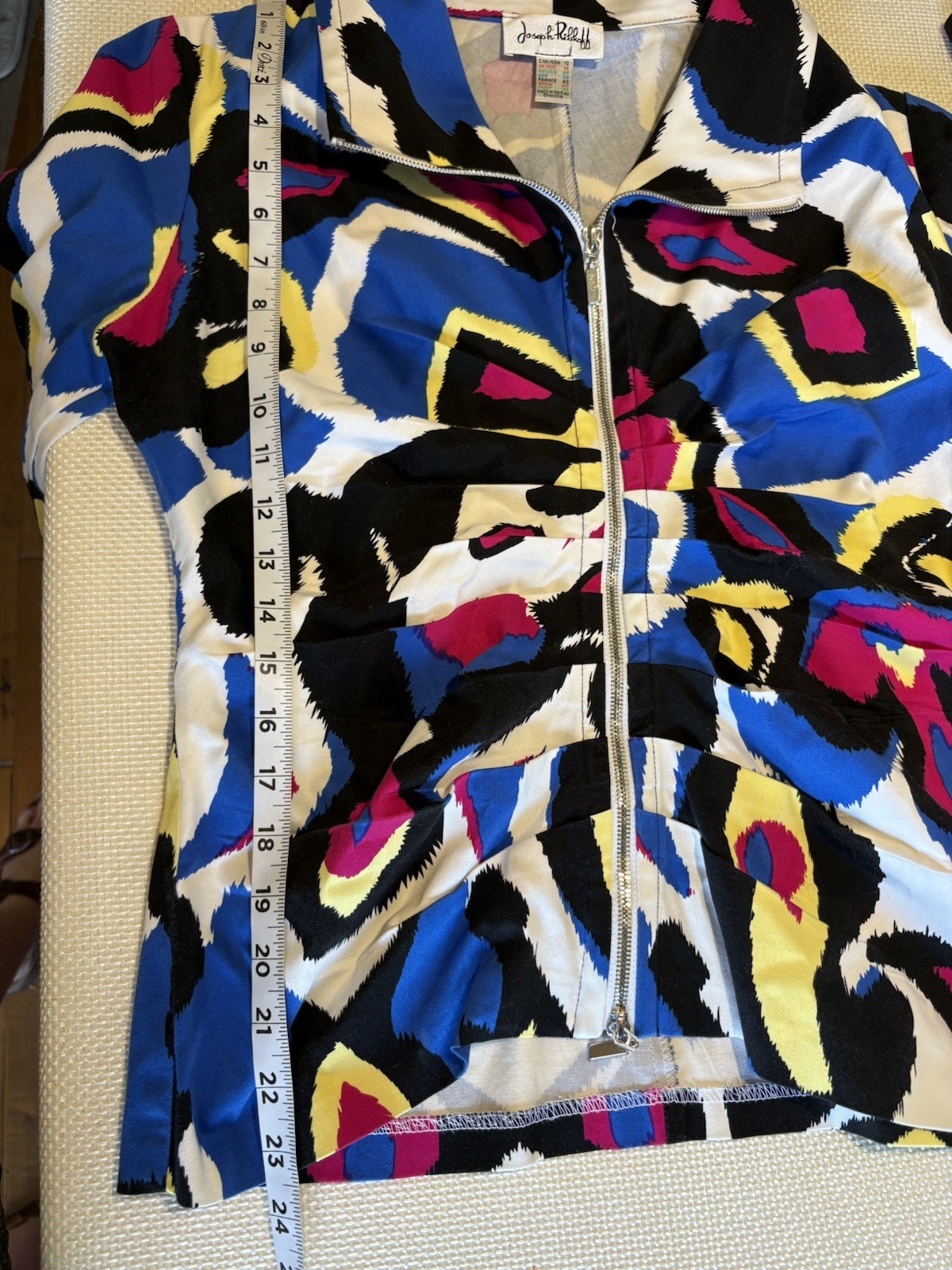 Joseph Ribkoff Zip Up Jacket Rouched Colorful Size 12 Cuff 3/4 Sleeves