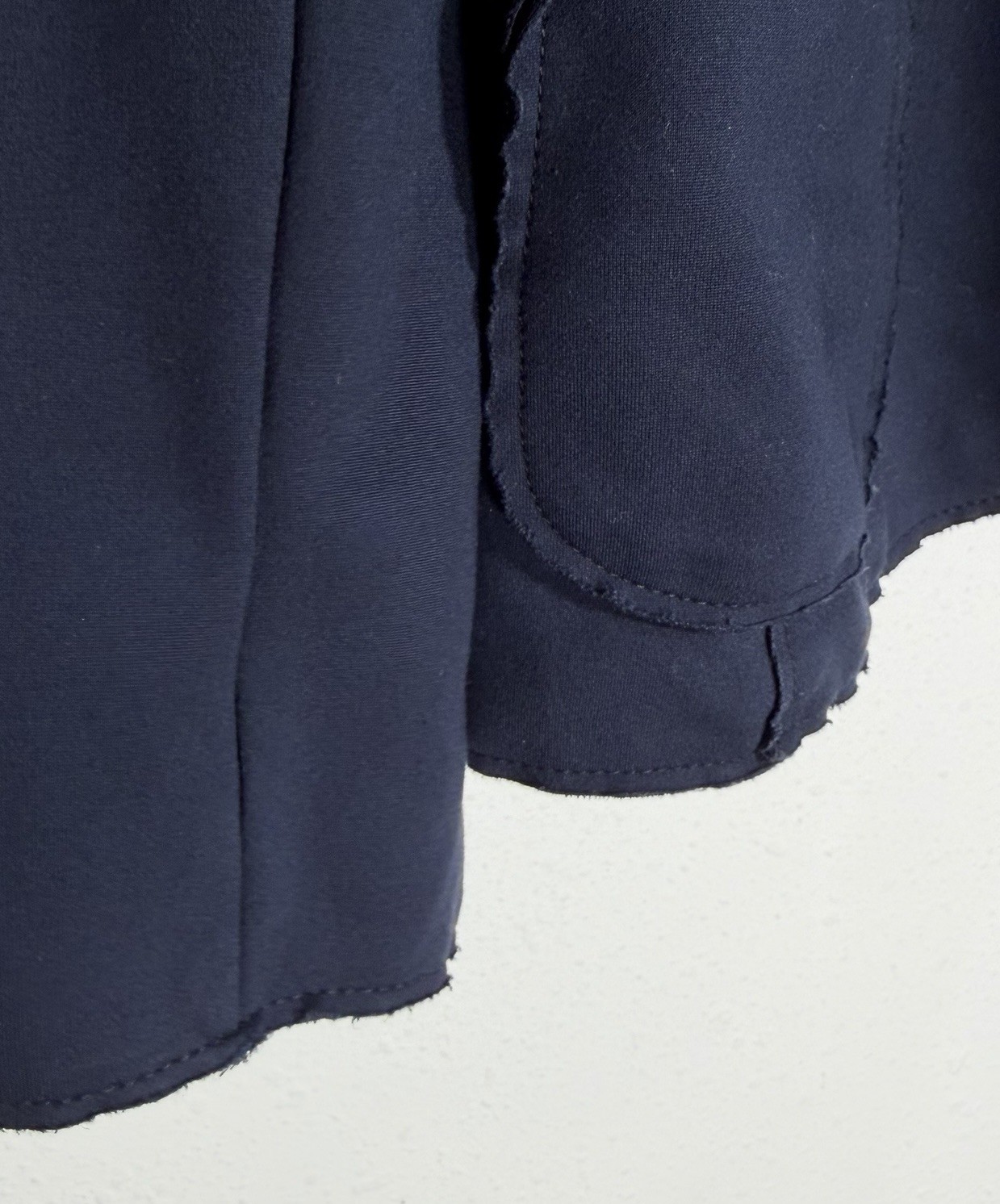 AKRIS Punto Blazer Womens Size 8 Navy Stretch Knit Jacket Raw Seams 3/4 Sleeve