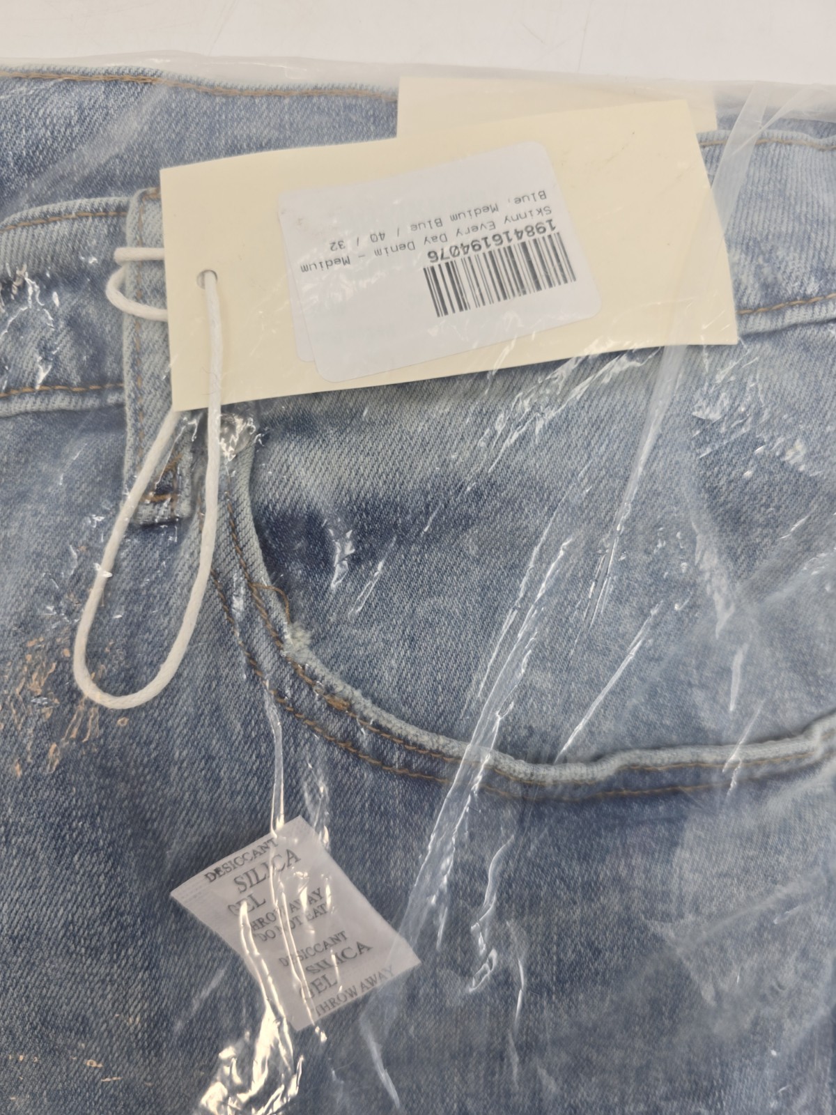 NWT mnml Men’s Skinny Every Day Denim Jeans – Medium Blue – Size 40×32