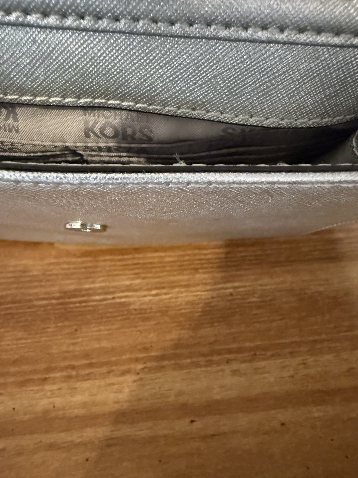 Michael Kors Pearl Grey Leather Jet Set Large Multi Function Pocket Tote Bag