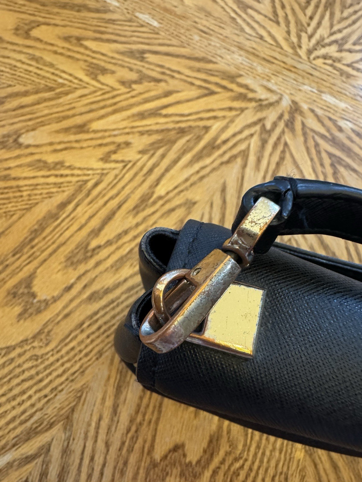 kate spade cameron street Byrdie crossbody bag in black leather w/ gold hardware