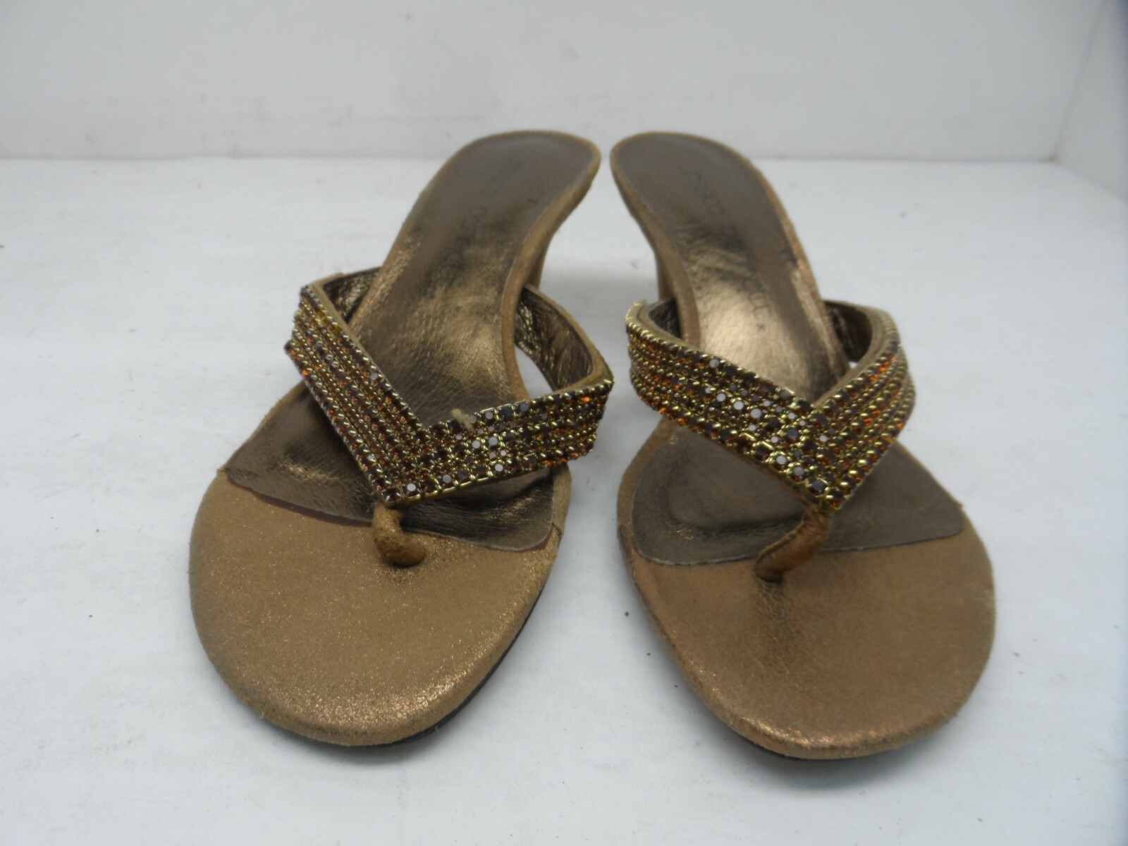 Jessica Bennett Women’s Jewel Flip-Flop Brown Size 5.5M