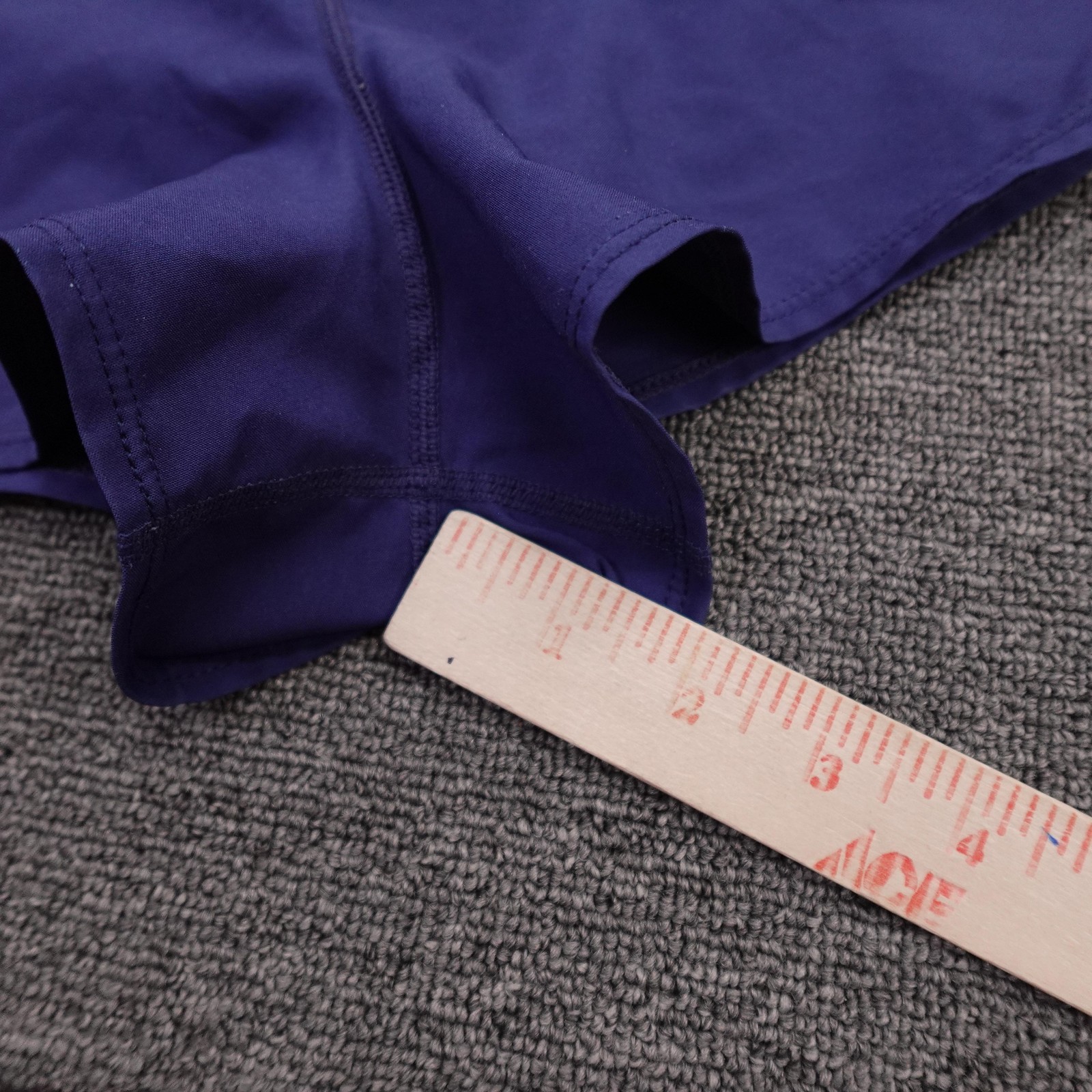 Title Nine Shorts Womens Large Purple Lined Running Athletic Zip Pocket 3.5 In