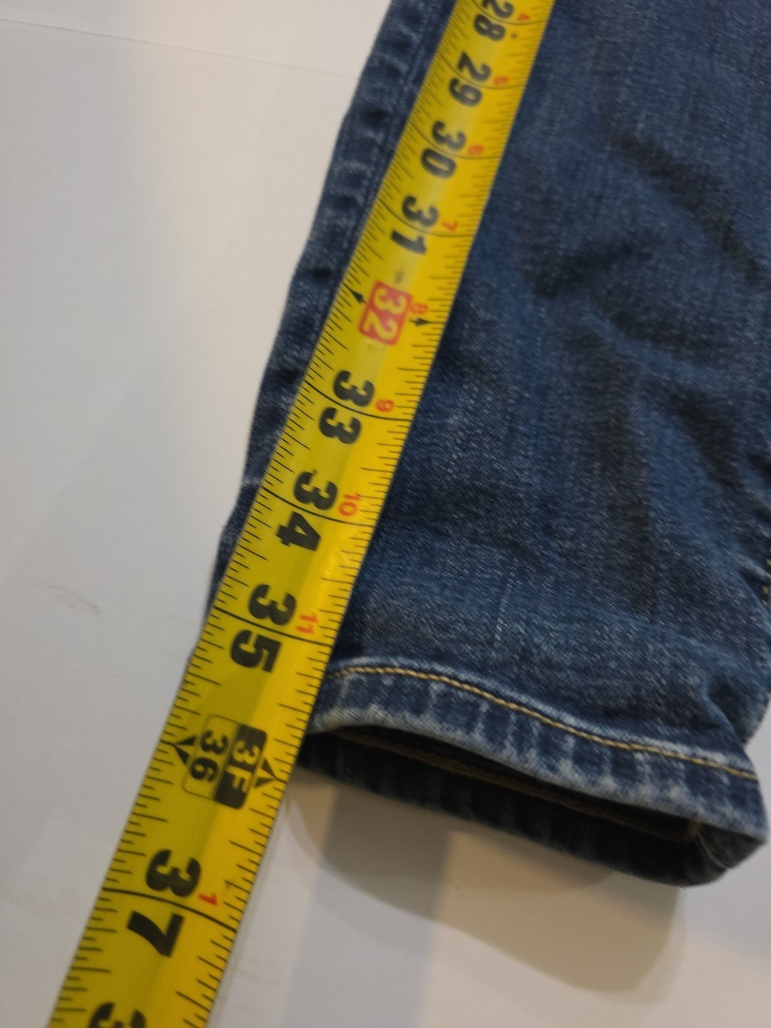 American Eagle Jeans Women’s 6 Short RN54485 CA 03873 Stretch (C11)