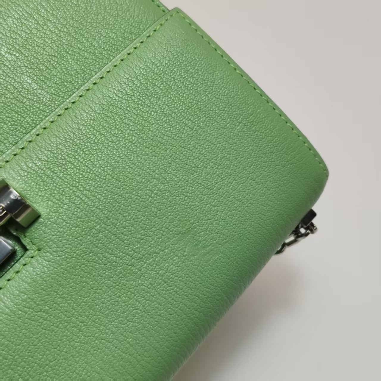 Hermes Verrou Mini 17 Chevre Mysore Vert Criquet 3I Avocado Green SilverPHW Auth