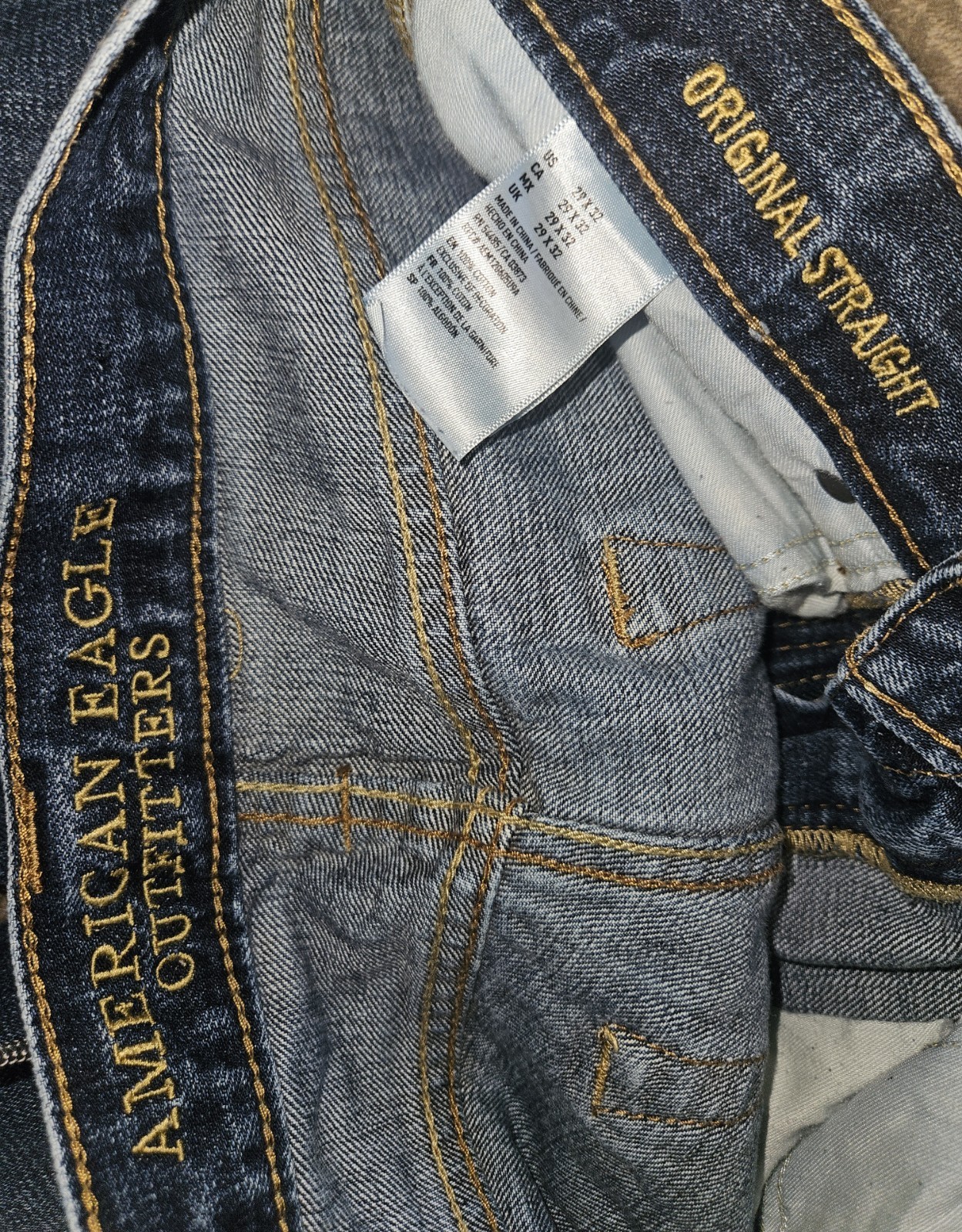 2 American Eagle 29×32 mens jeans Original Straight