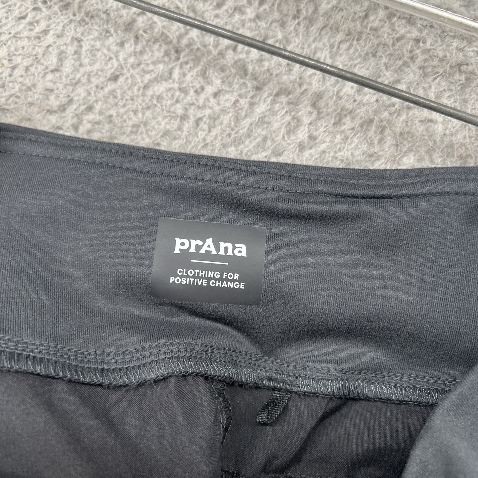 Prana Koen Pants Womens Medium Black Regular Fit Nylon Stretch Hiking Sweatpants