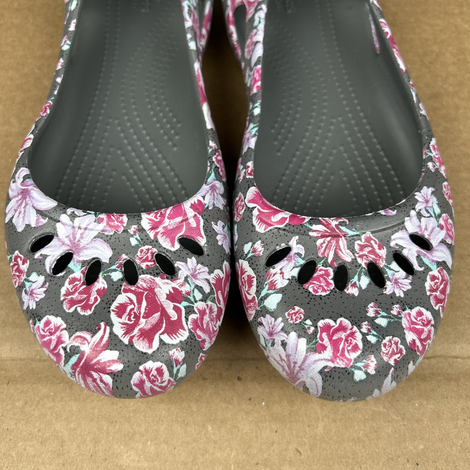 Crocs Womens Kadee Sling Back Floral Ballet Flat Size 9 Comfort Outdoor
