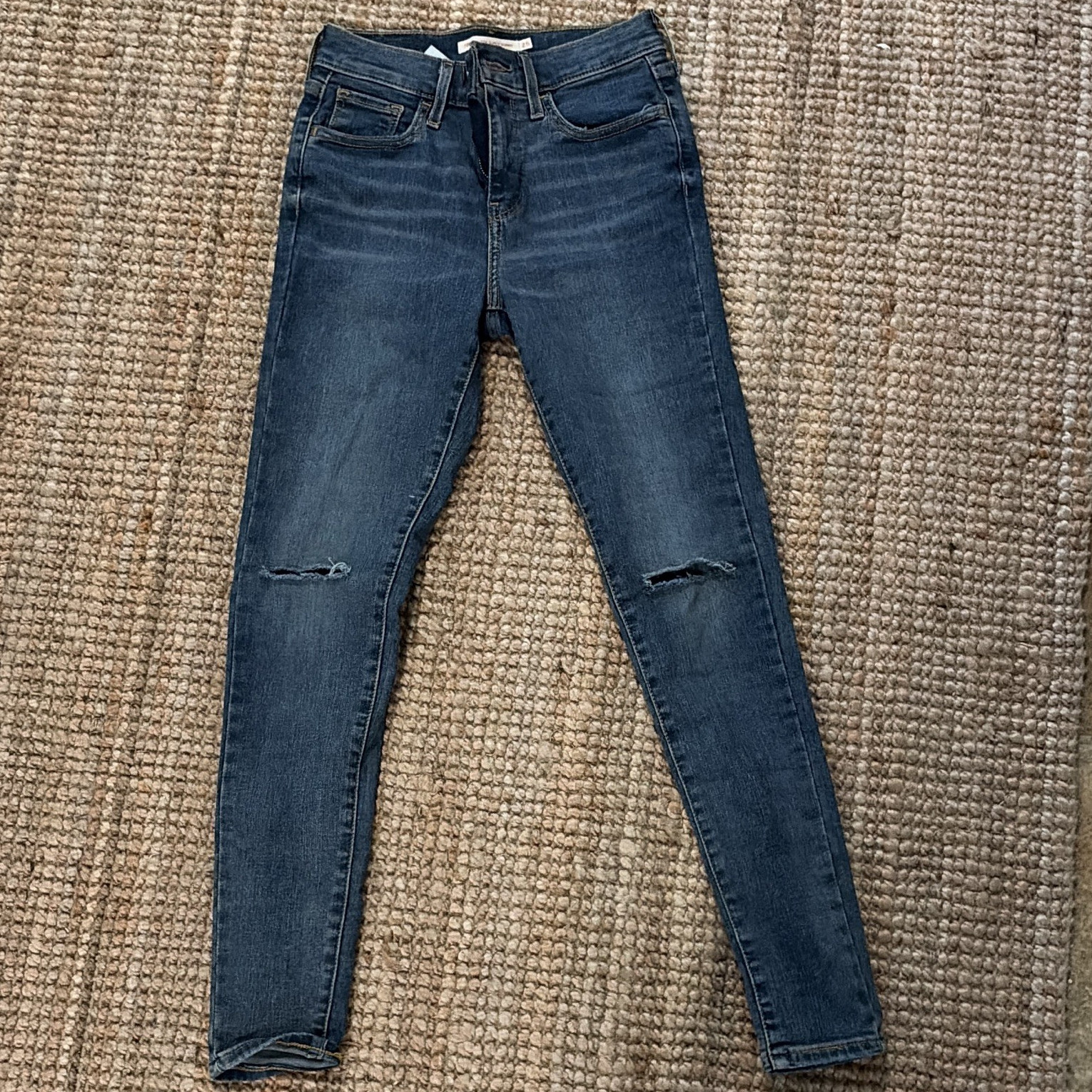 Levi’s 720 high rise super skinny jeans