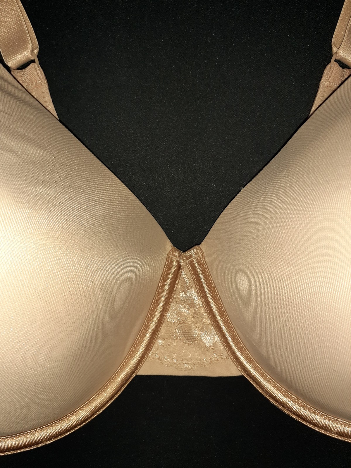 VANITY FAIR Size 40DDD Bra Beige 76528 Radiant Lined Smooth Support Underwire