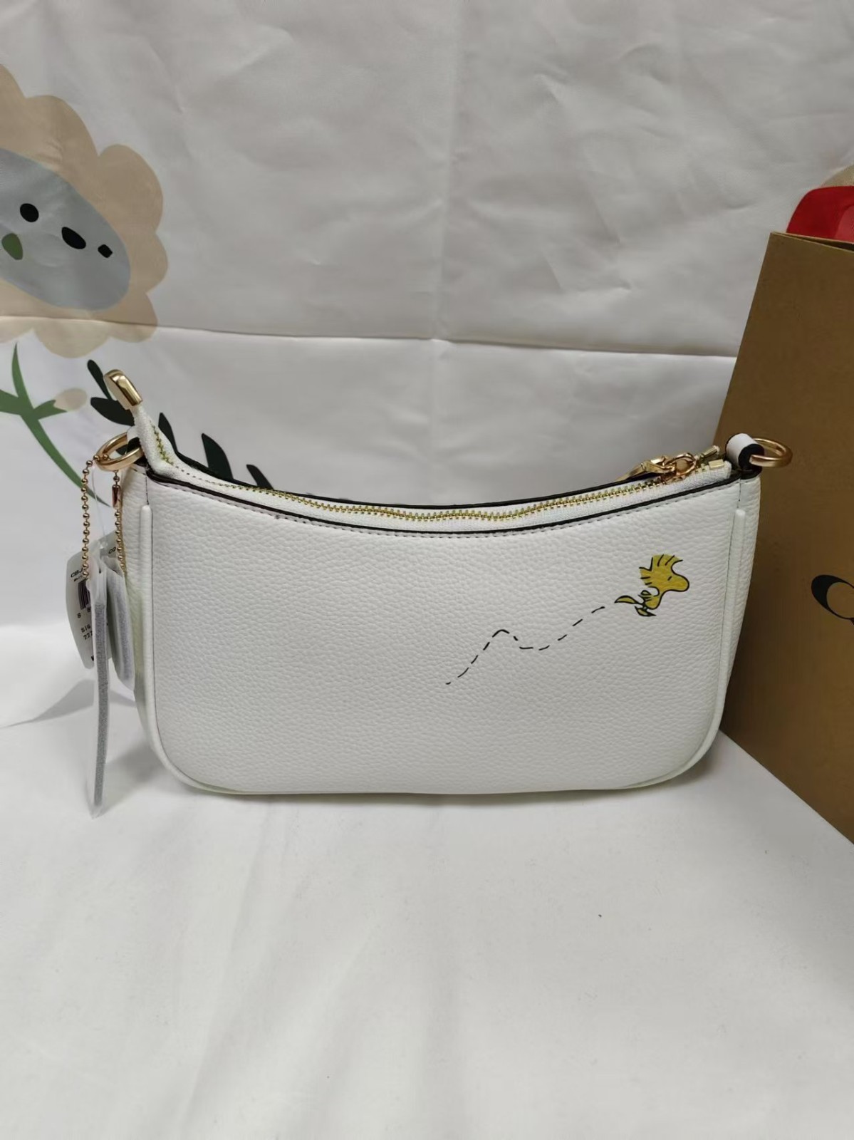 COACH x PEANUTS Teri Shoulder Bag Snoopy Chalk Multi NEW- CBJ76 Outlet -white
