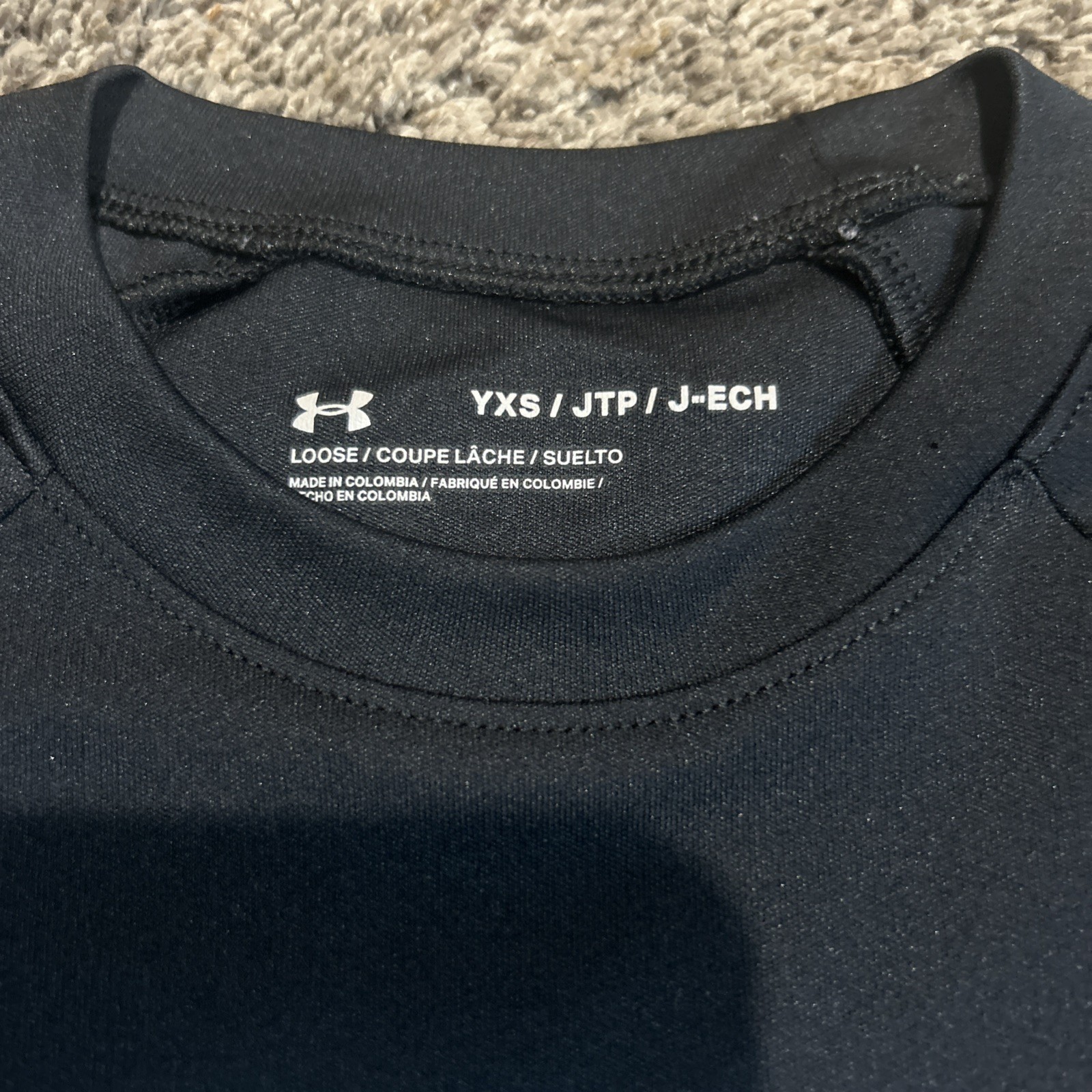 Under Armour Boys Size Youth Extra Small YXS Black Short Sleeve Shirt