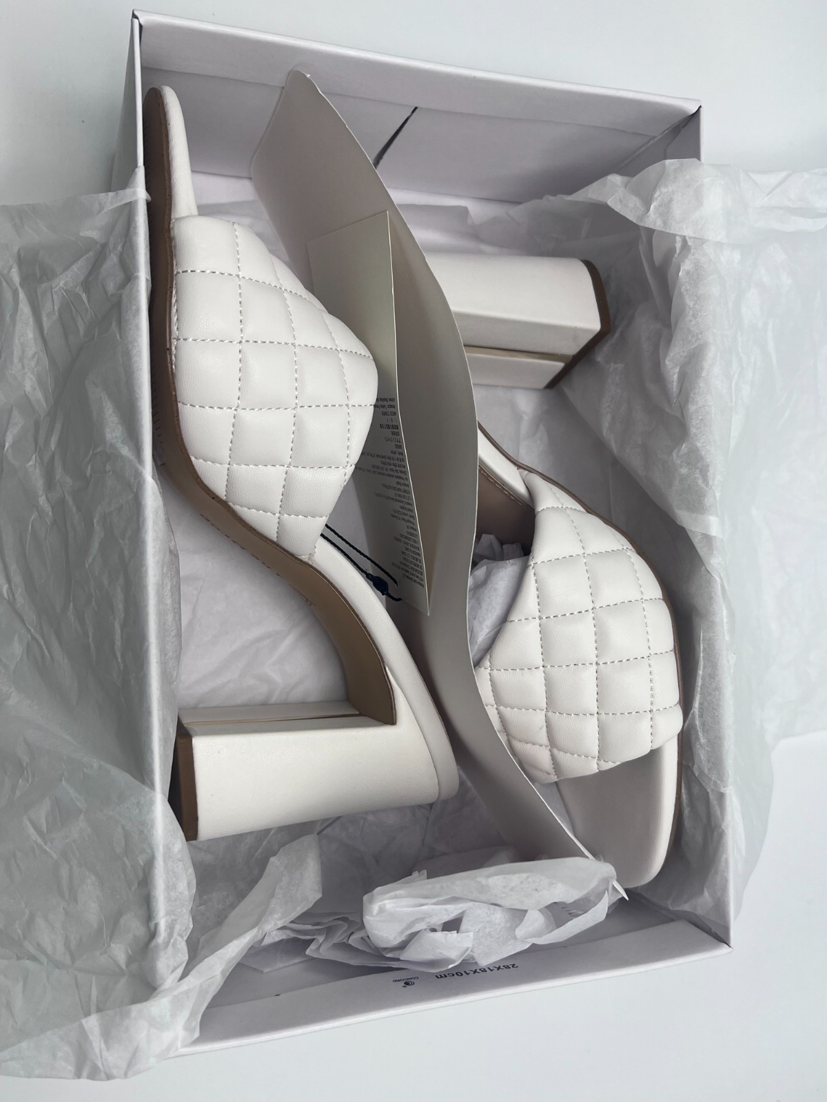 The Drop Pattie Women’s Heeled Mules Ivory Quilted Shoes New in Box
