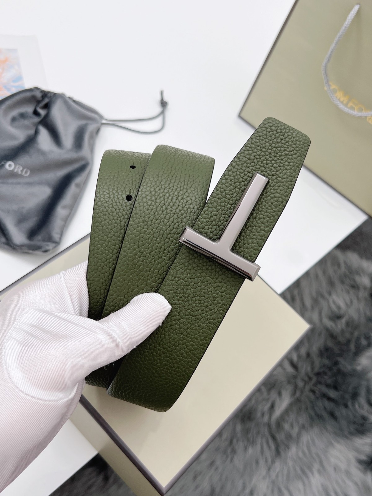 Tom Ford Belt Reversible Silvery T-Buckle, Green/Black Calfskin Leather
