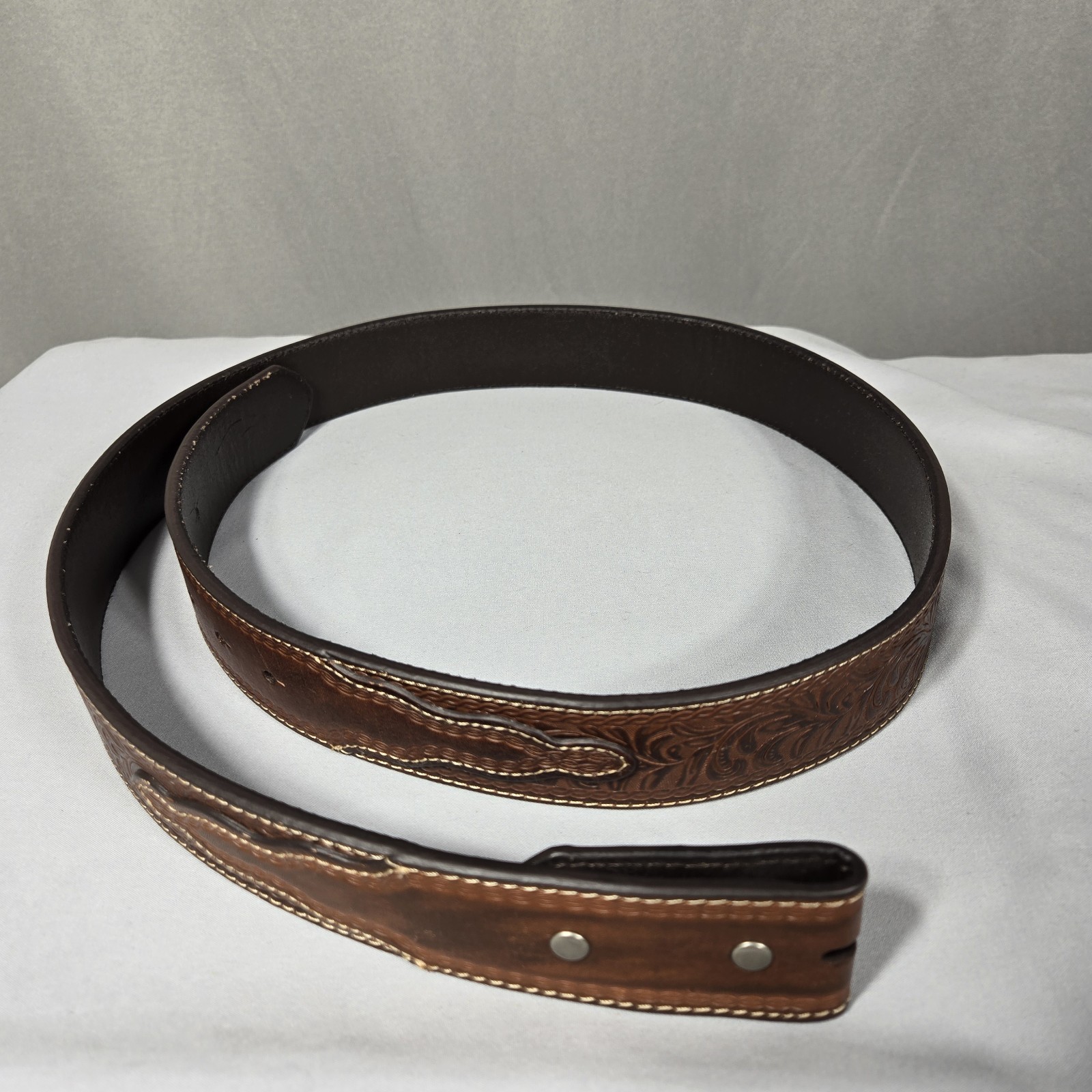 Moon Shine Spirit Brad Paisley Belt 42 Brown Leather Western Tooled No Buckle