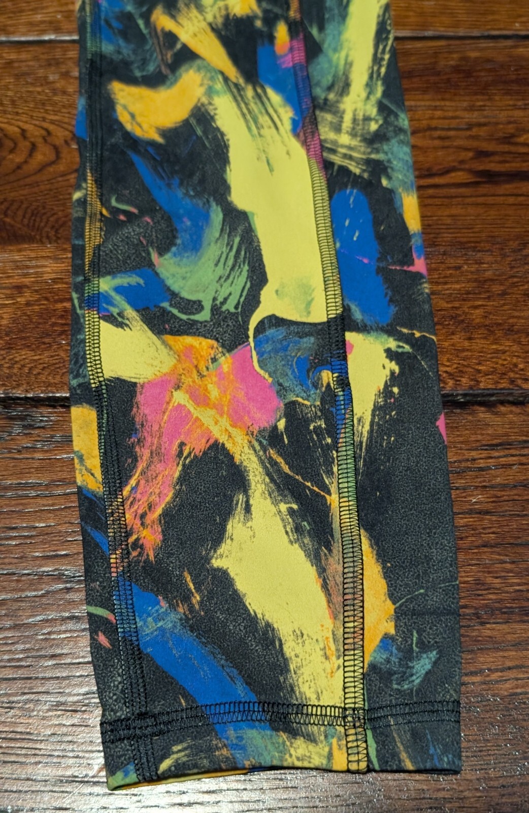 Lululemon Invigorate High-Rise Tight 25″ in Undertone Black Multi Size 6 – NWT