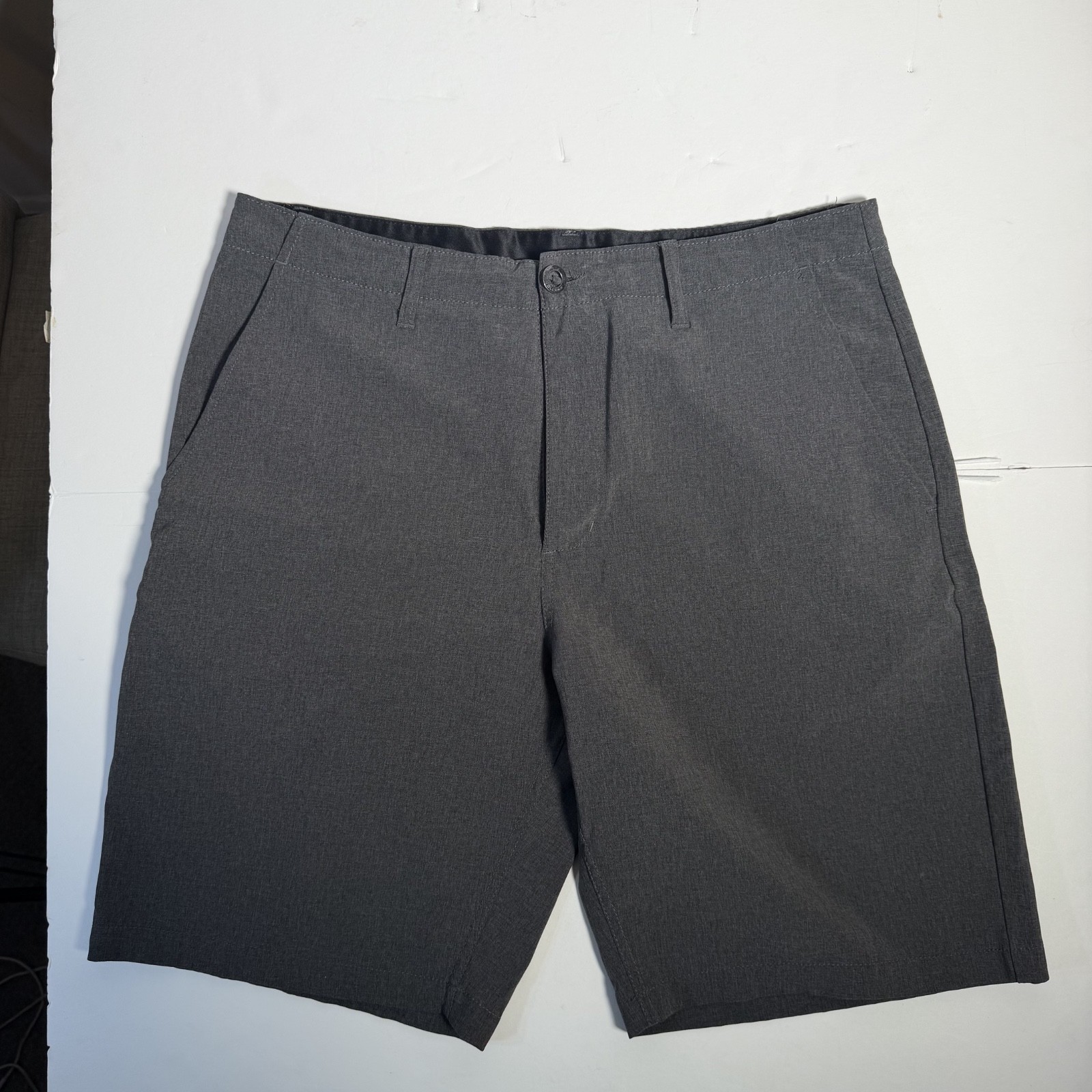 Volcom Men’s 36 Surf & Turf Hybrid Shorts Gray Boardshorts Golf Casual