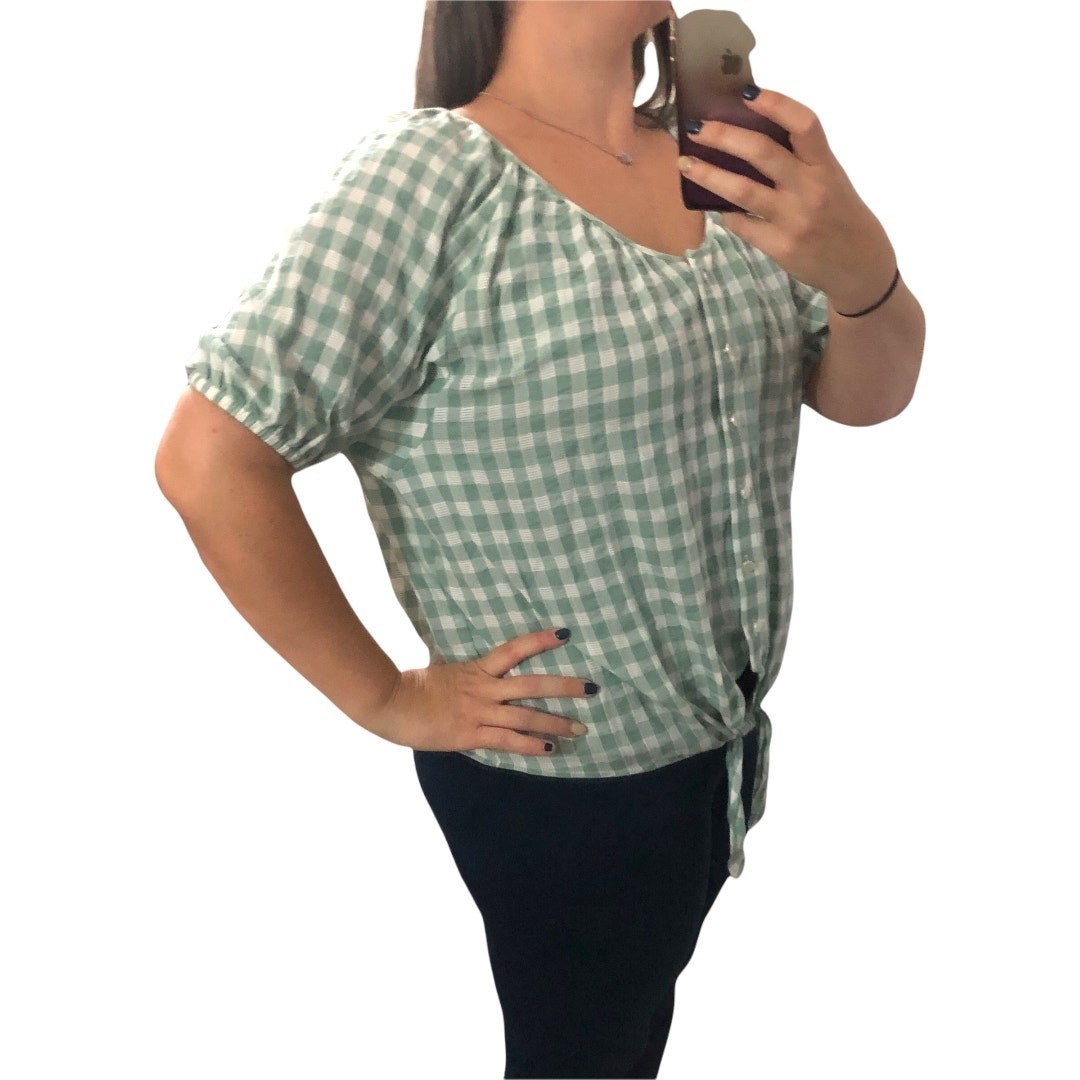 Brina & Em (L) Concetta Tie Front Top – Checkered Short Sleeve Button Front