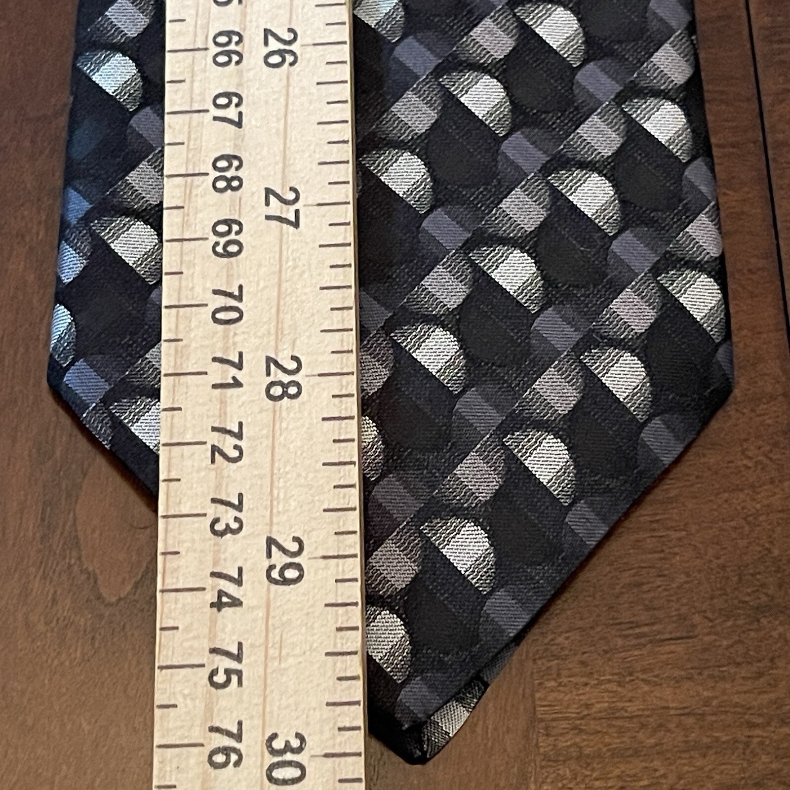 Vintage Murano Black Hand Made 100% Silk Men’s Neck Tie Made In USA