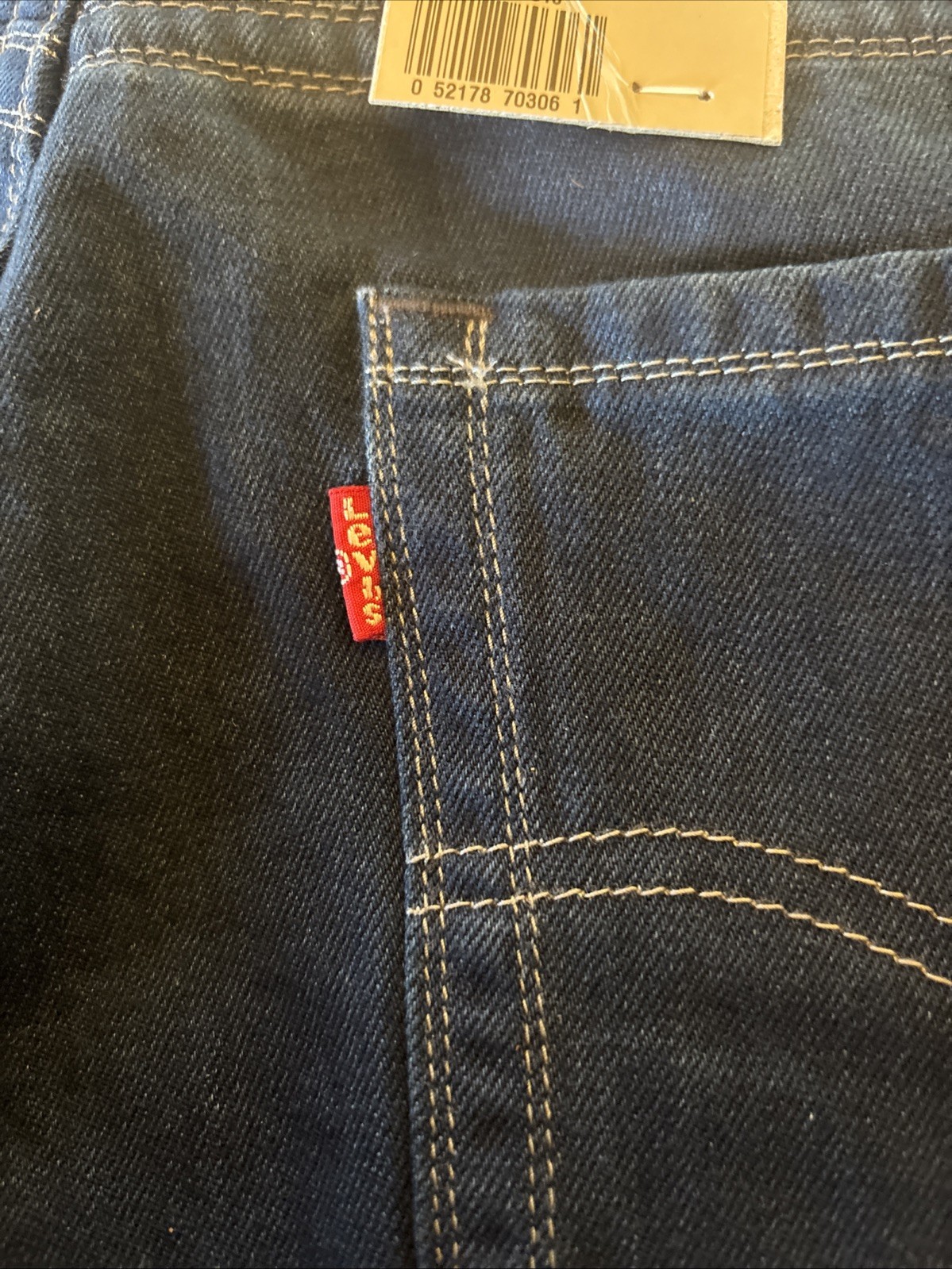 LEVI’S 511 MEN’S JEANS SIZE 32W 32L SLIM FIT DARK BLUE SUPER SOFT FABRIC. NEW