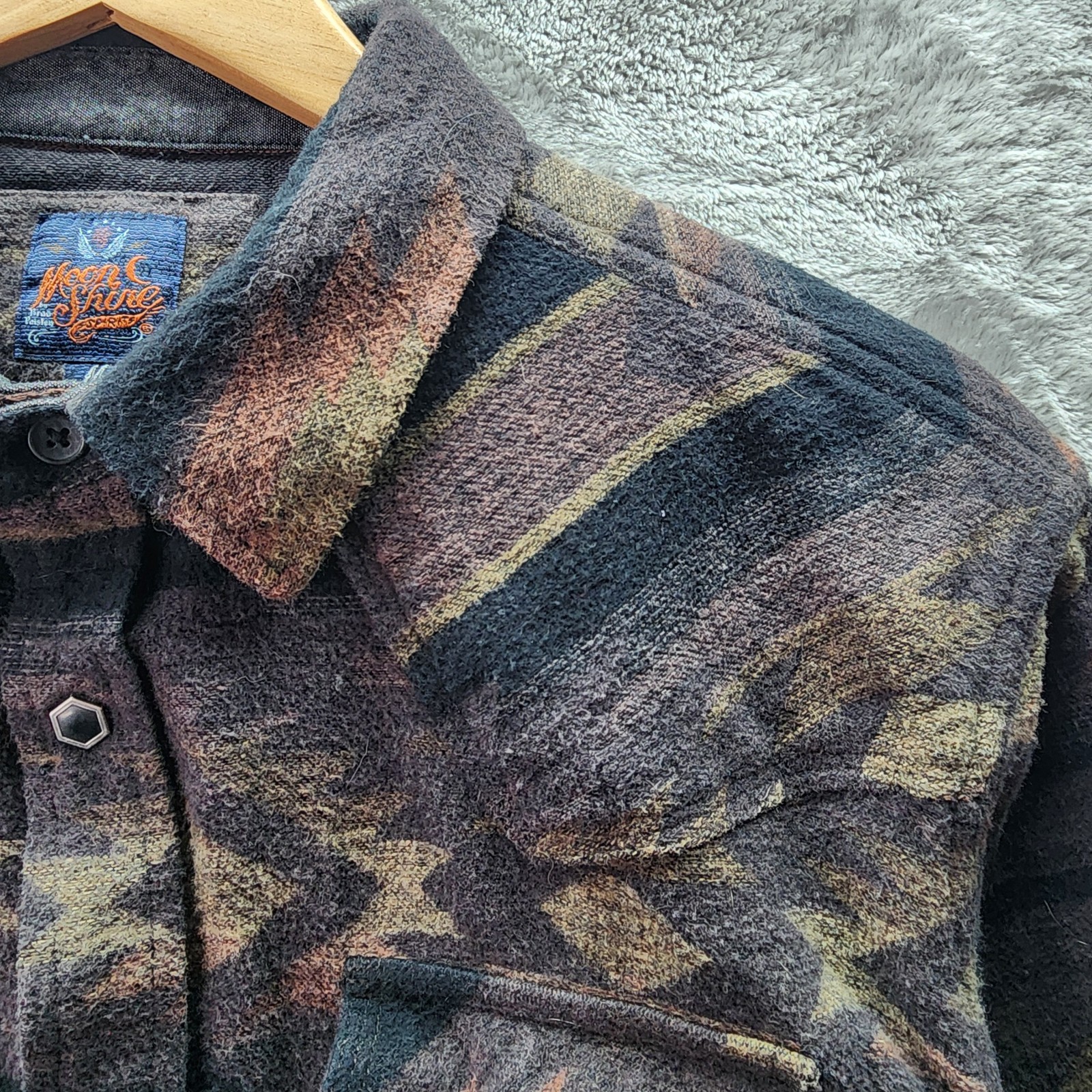 Moonshine Spirit Flannel Shirt Jacket Medium Southwestern Aztec Button Up