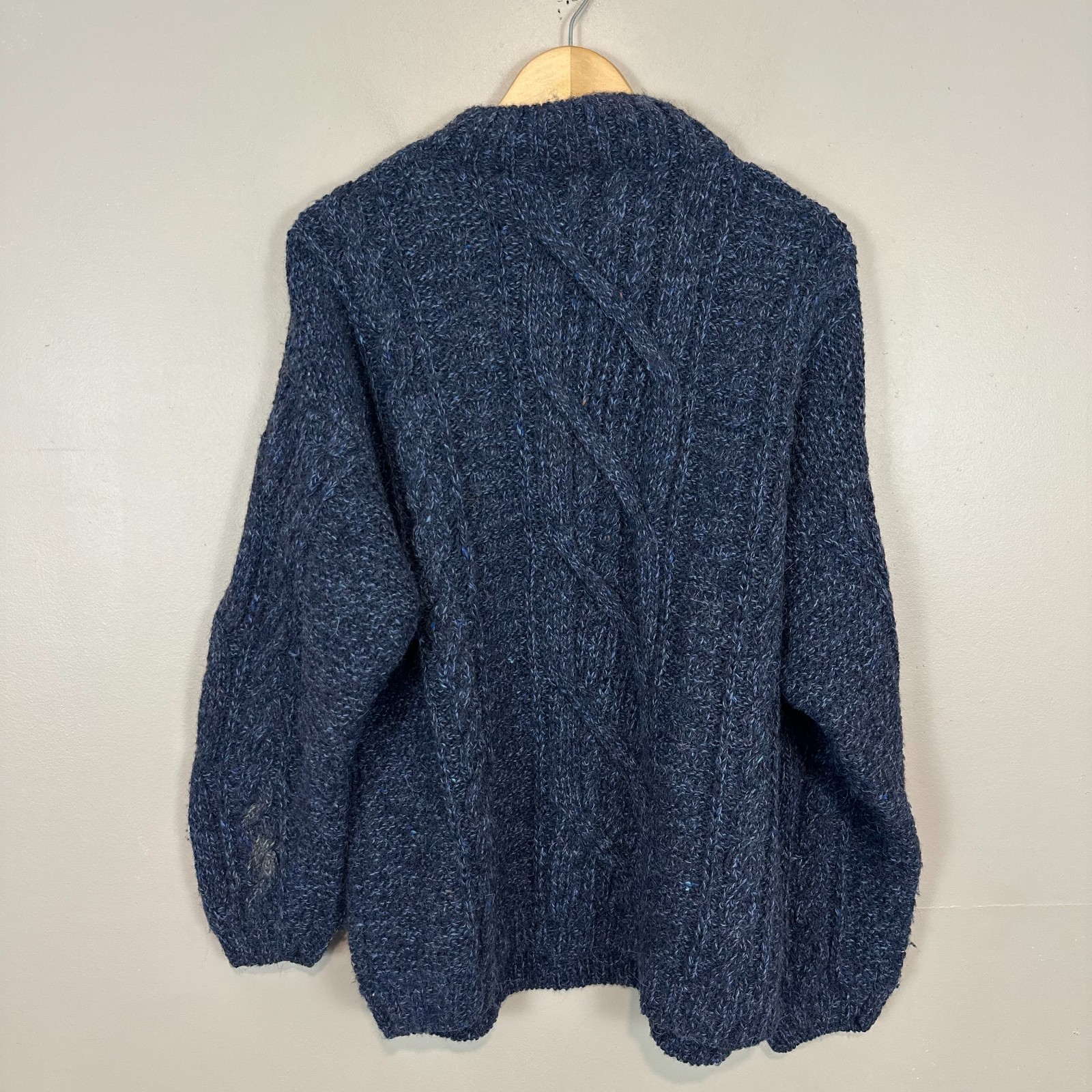 L.L. Bean HandKnit Fisherman VTG Sweater Blue Wool Cable Knit Womens L Read