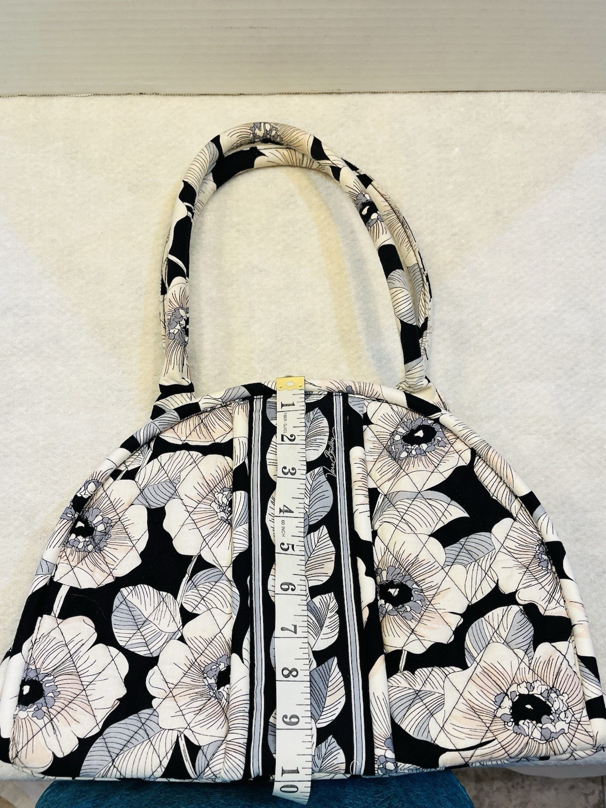 Vera Bradley “Eloise” purse kiss-lock clasp retired “Camillia” pattern