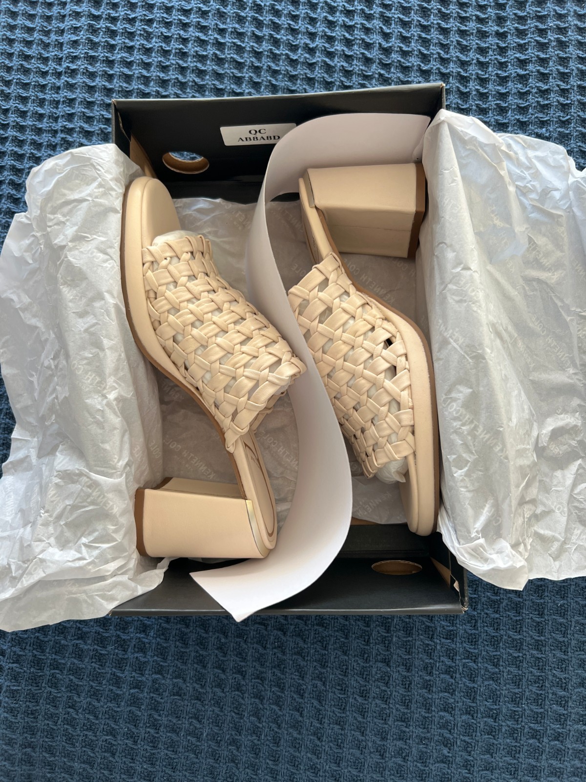 Kenneth Cole Solara Woven Leather Mule Sandals Women’s 9.5 Cream Block Heel NIB