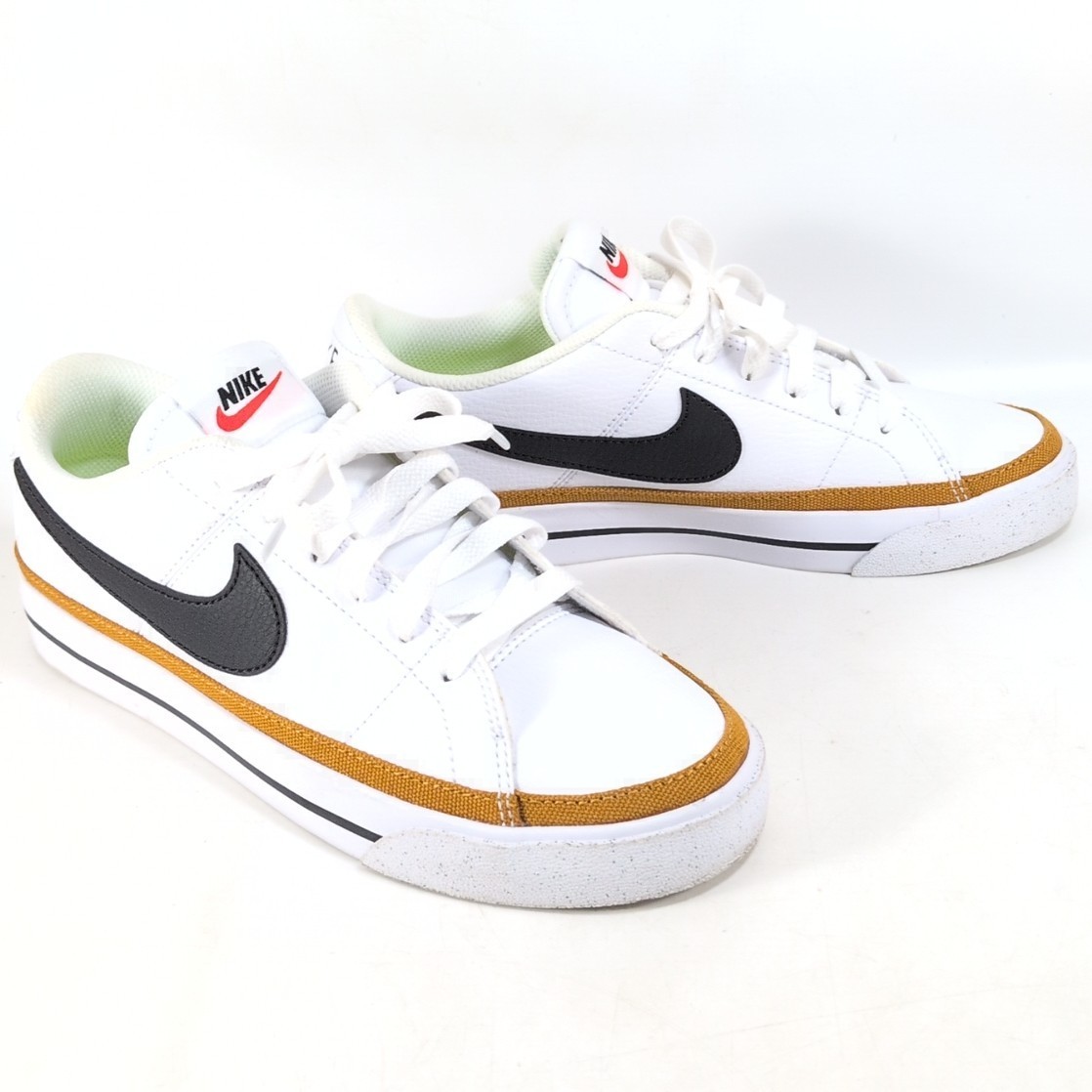 Nike Women’s White Desert Ochre Court Legacy Lace Up Sneakers Size 7 DH3161-100