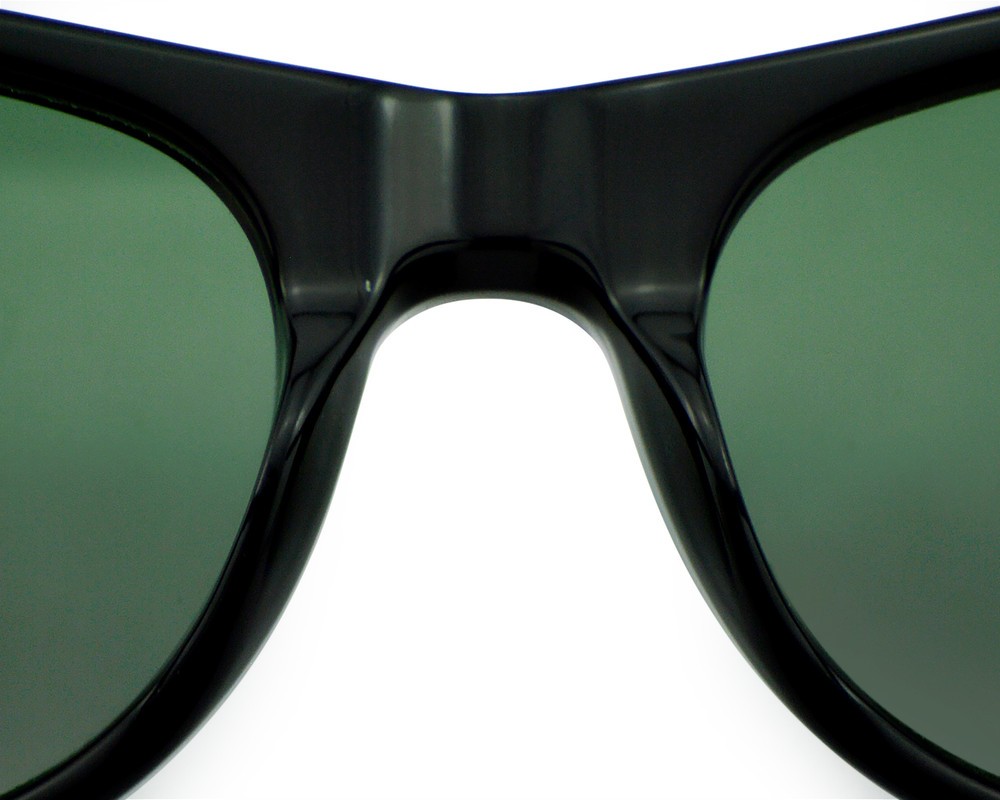 Ray-Ban Sunglasses RB2132 New Wayfarer Classic Black Frame Green Lens 55mm