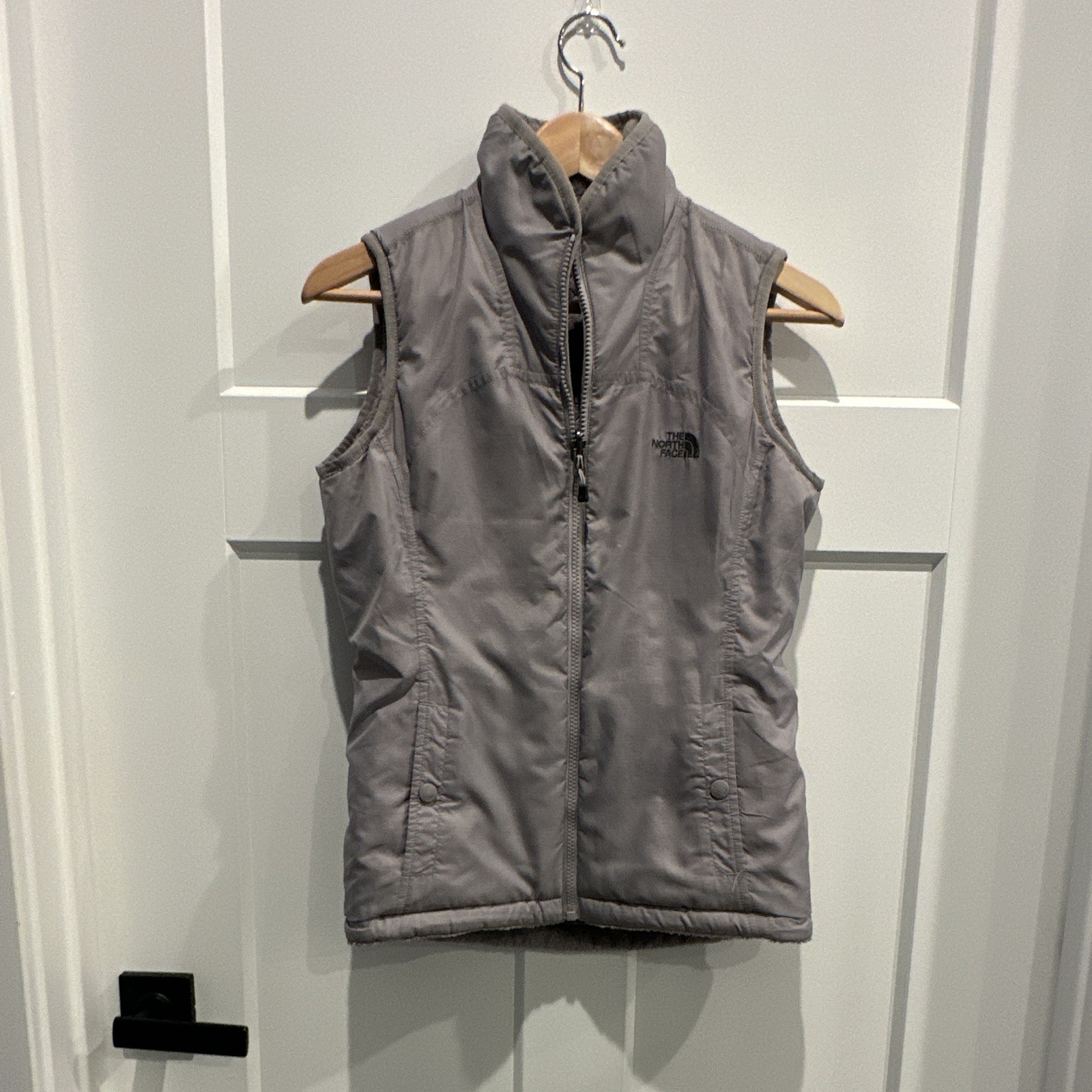 The North Face Mossbud Vest Womens XS Gray Full Zip Fleece Lined Reversible