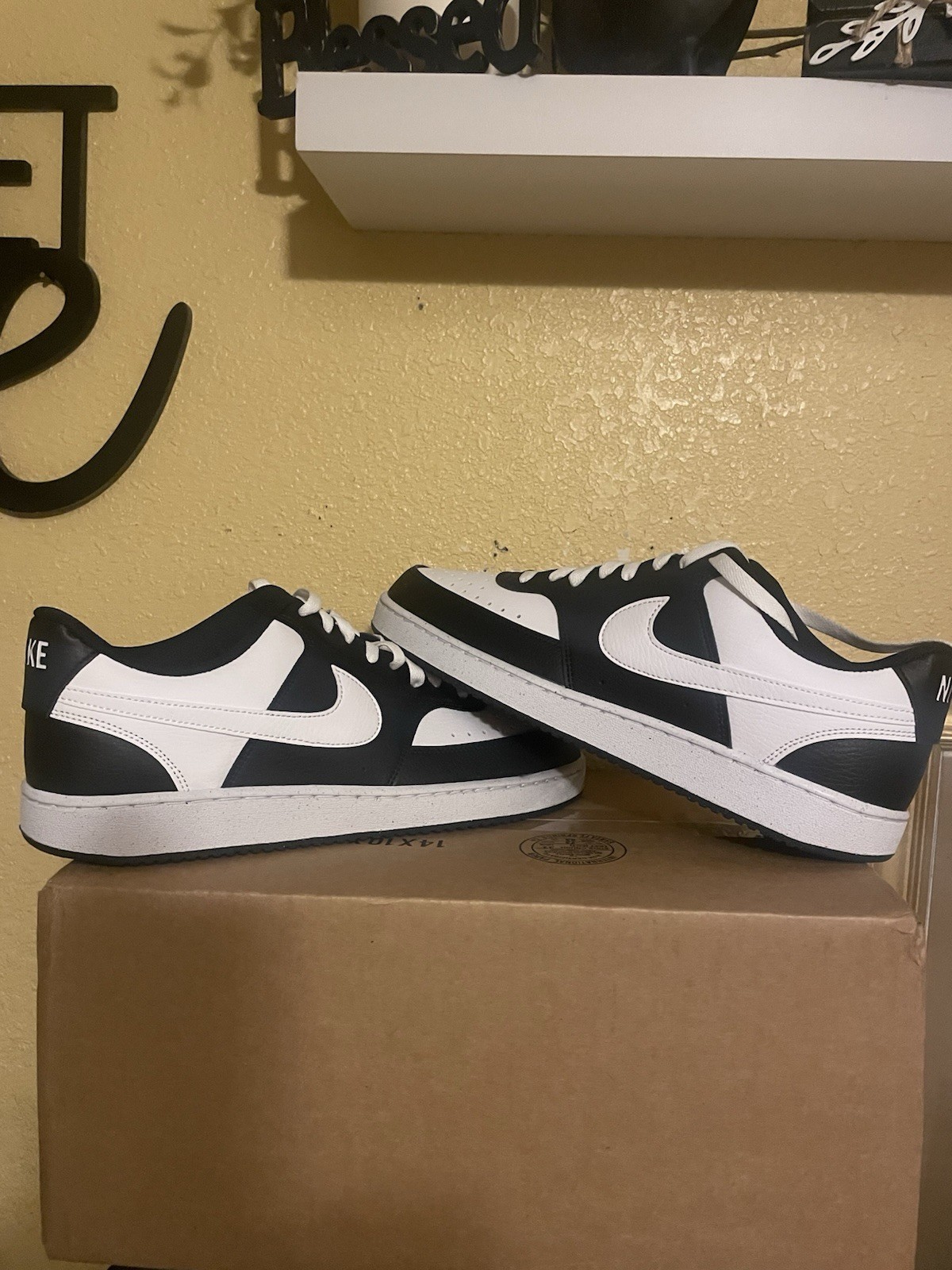 Nike Court Vision LO Men’s Low Top Lace-Up Sneaker Black/White HM9862-001
