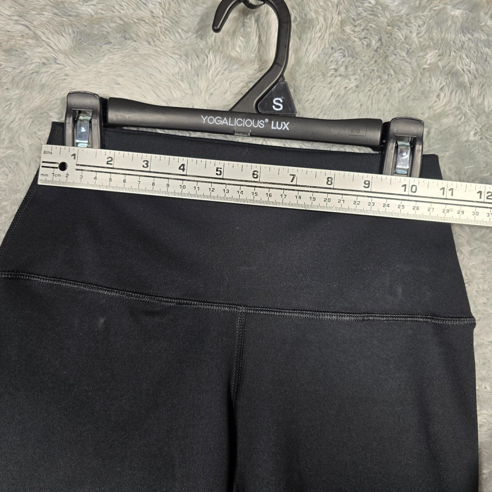 Yogalicious Lux Shorts Black Size Small Everyday 5″ Activewear NWOT