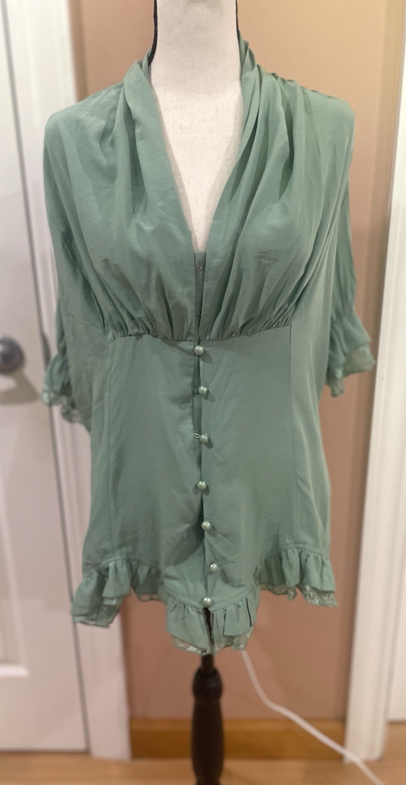 NWT Scarlet Darkness Sage Green Gothic Cowl Neck Lace Cuff Back Corset Blouse XL