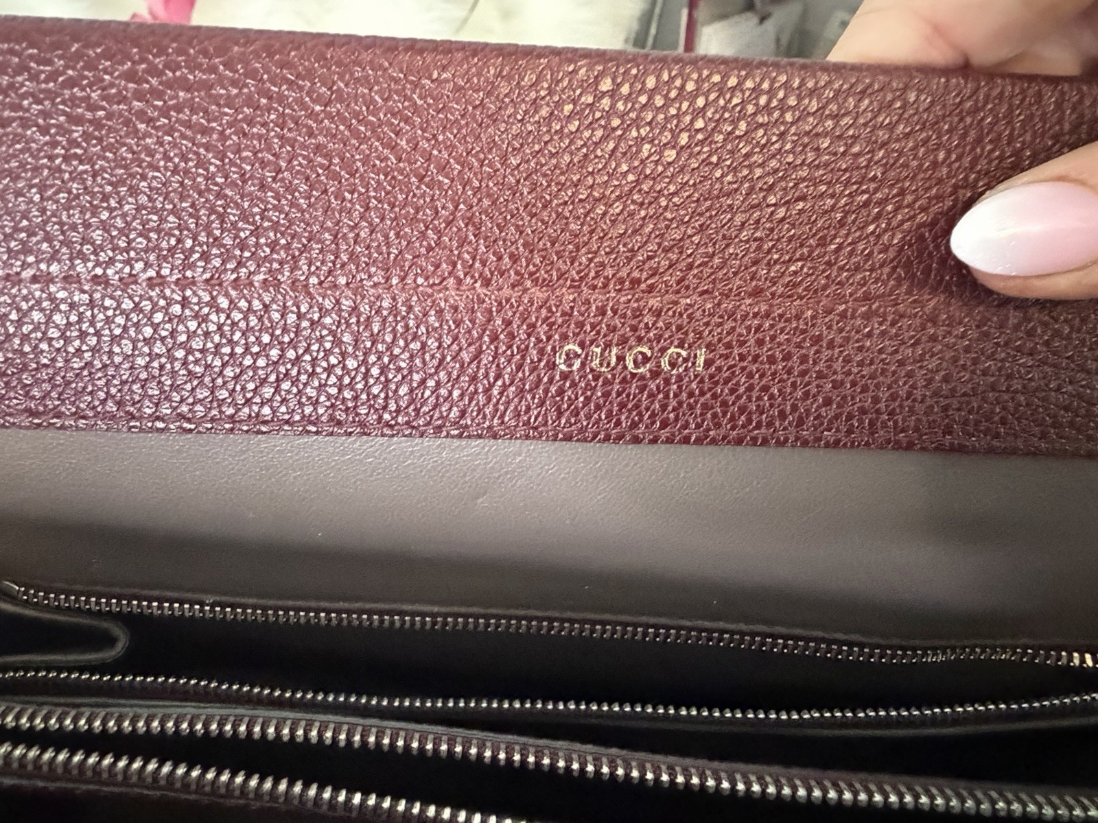 Gucci Zumi Grained Leather Medium Top Handle Shoulder Bag Burgundy Entrupy COA
