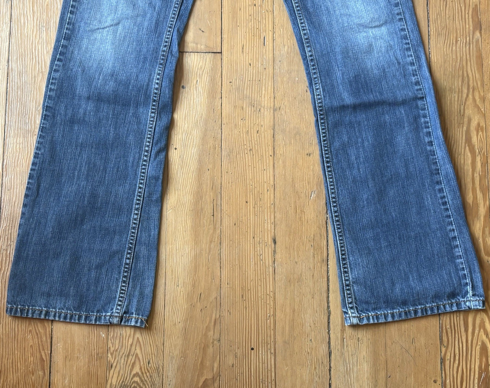 Levi’s 527 Slim Boot Cut Jeans Dark Wash Non Stretch 29×32, Measures 30×32