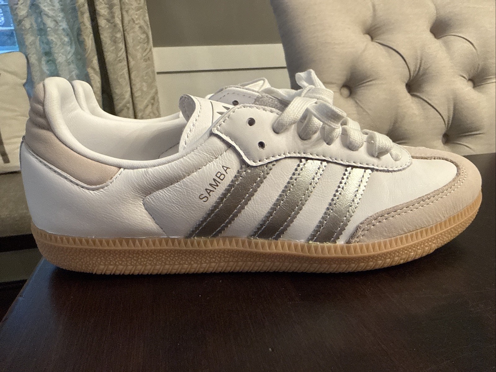 Size 6.5 Women’s Adidas Samba OG White Silver Metallic Grey Sneakers JI2725
