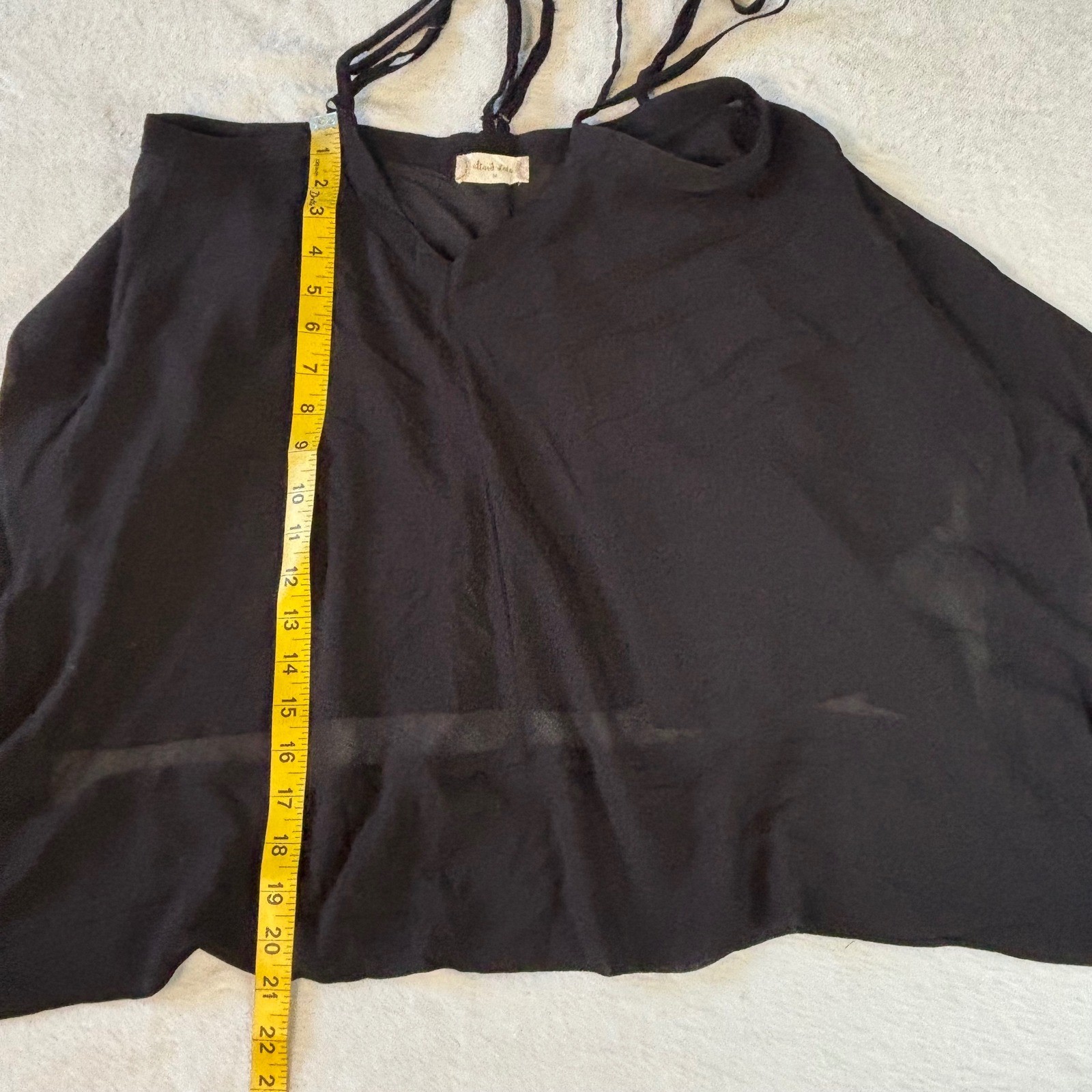 Altar’d State Black Sheer Cold Shoulder Cami Top Handkerchief Hem Medium 16E589
