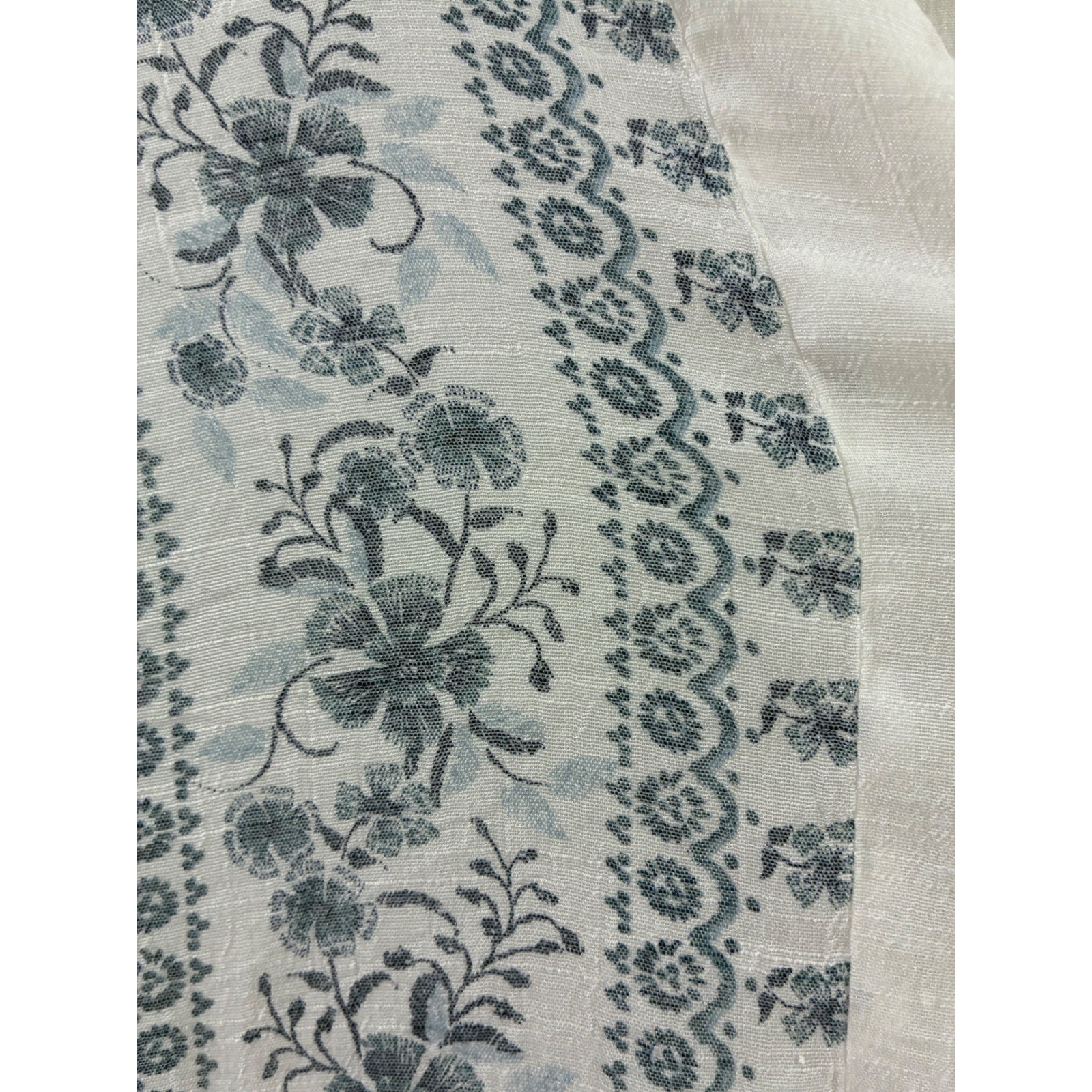 Fig and Flower White Blue Floral Stripe Button Down Blouse Petite L JIM3092PC