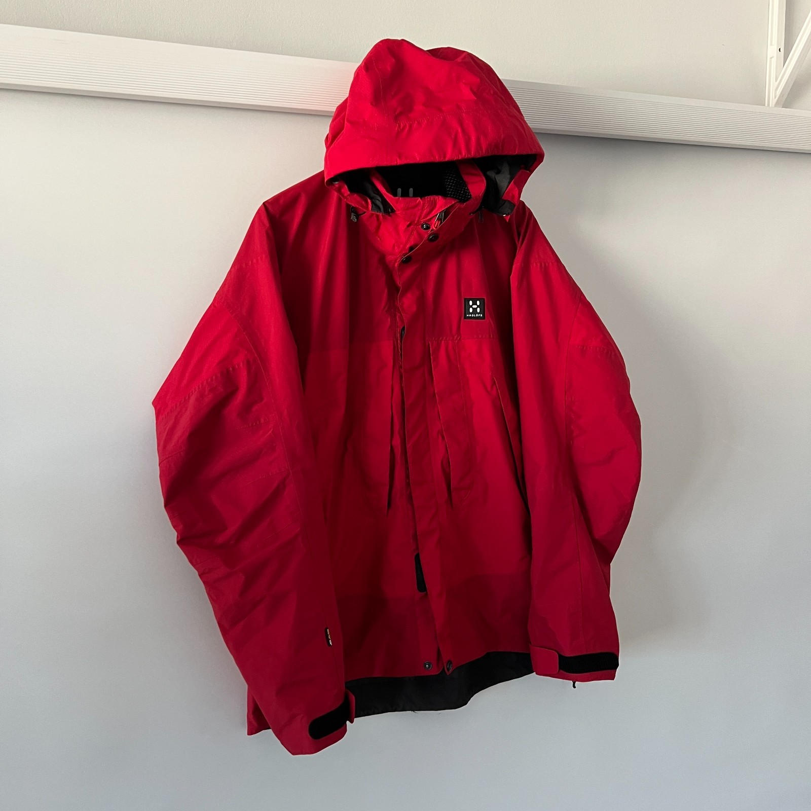 Haglofs Gore-Tex XCR Jacket Red Hooded Waterproof Shell Coat Outdoor Mens Size L
