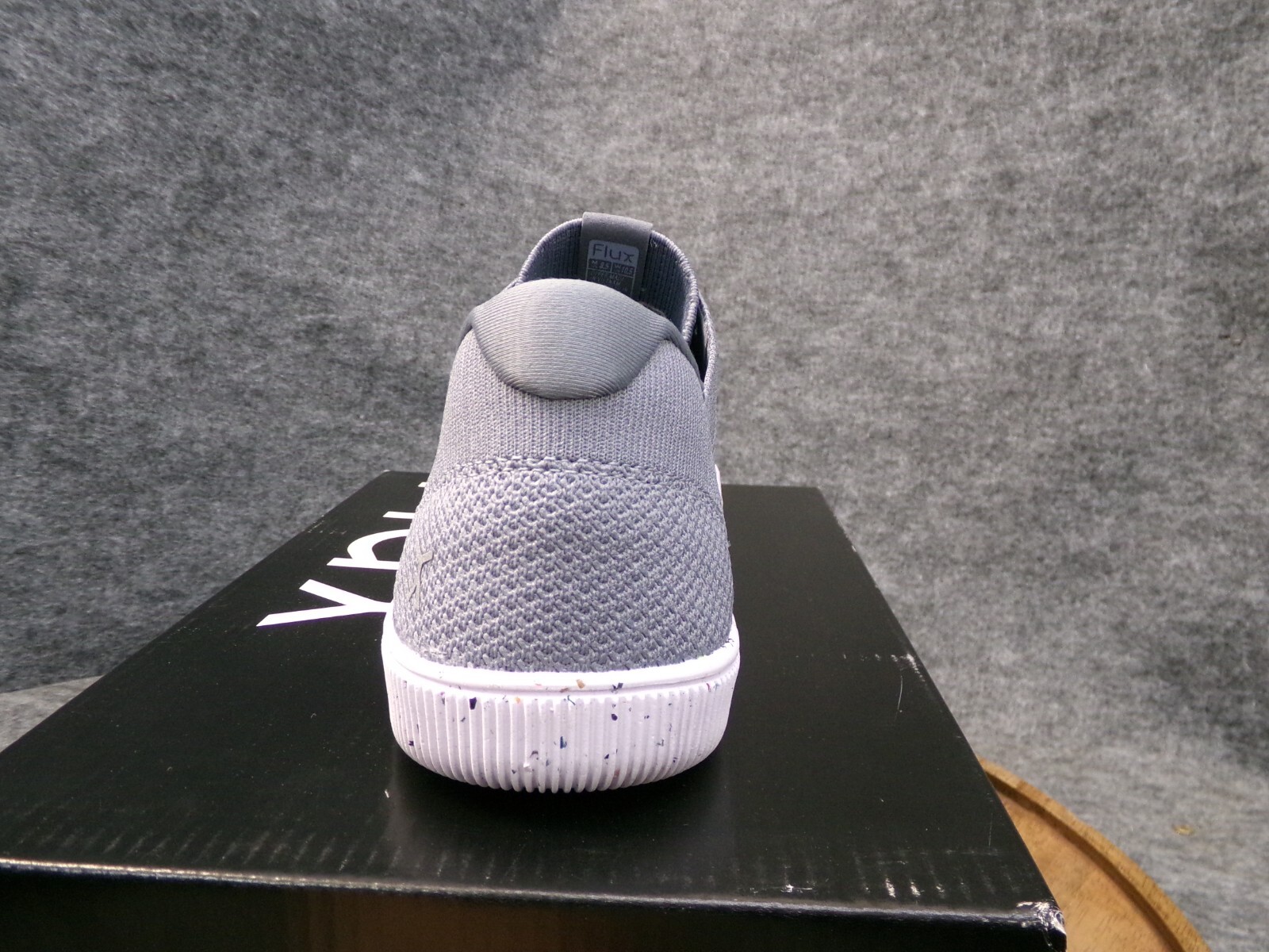 Flux Adapt Trainer Mens Concrete Grey Barefoot Athletic Knit Shoes Size 11 US