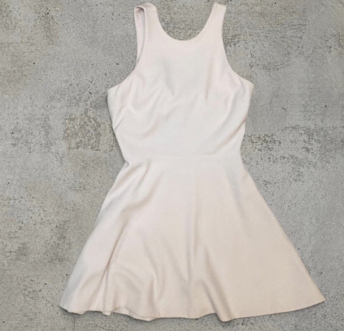 Elizabeth and James Britt Dress Size 8 Blush Pink Open Back Bow Fit Flare