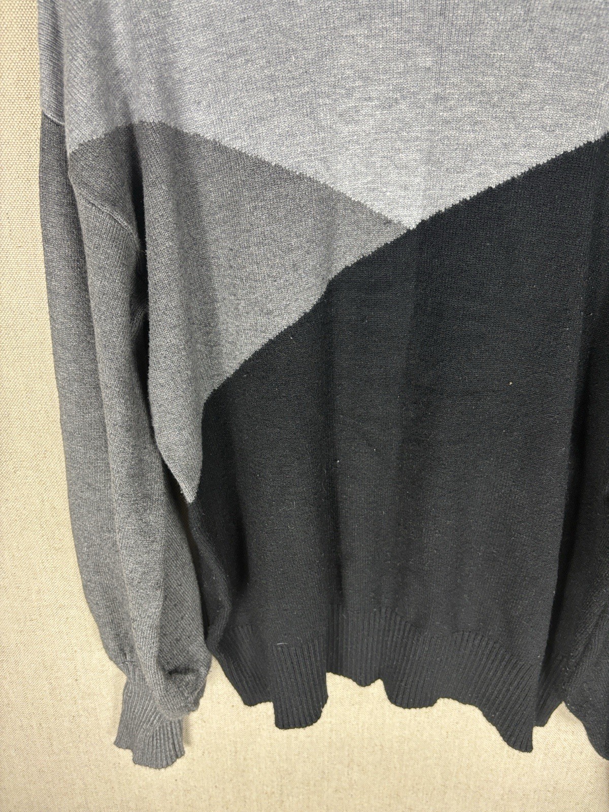 Laundry by Shelli Segal Colorblock Mock Neck Sweater Gray & Black Medium